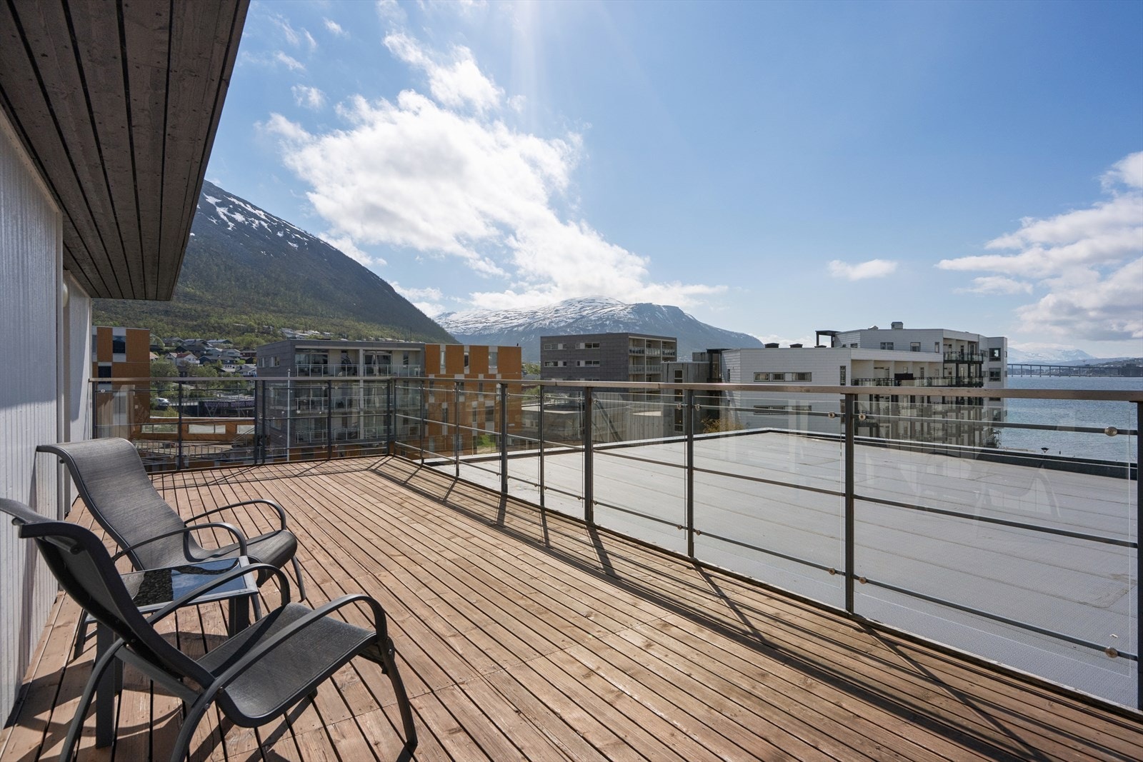 Sameiet har felles takterrasse med flott utsikt. Galleribilde
