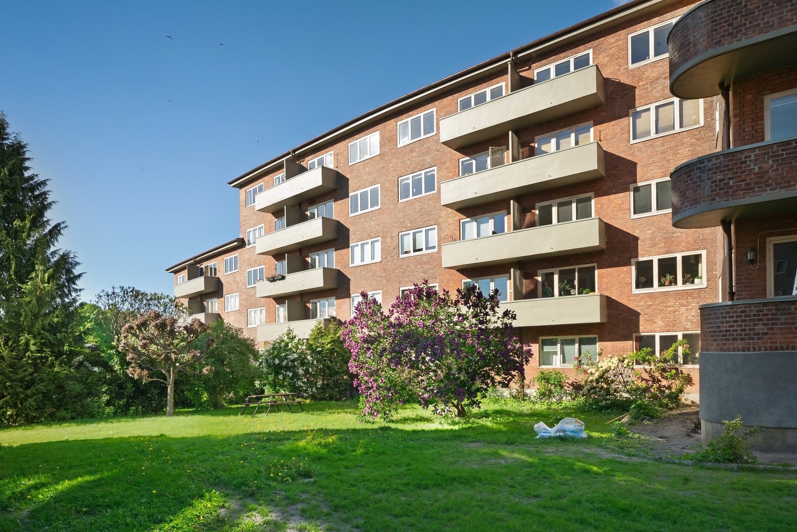 Attraktiv beliggenhet på Bislett med kort vei til Bogstadveien, St. Hanshaugen og et rikt servicetilbud. Galleribilde