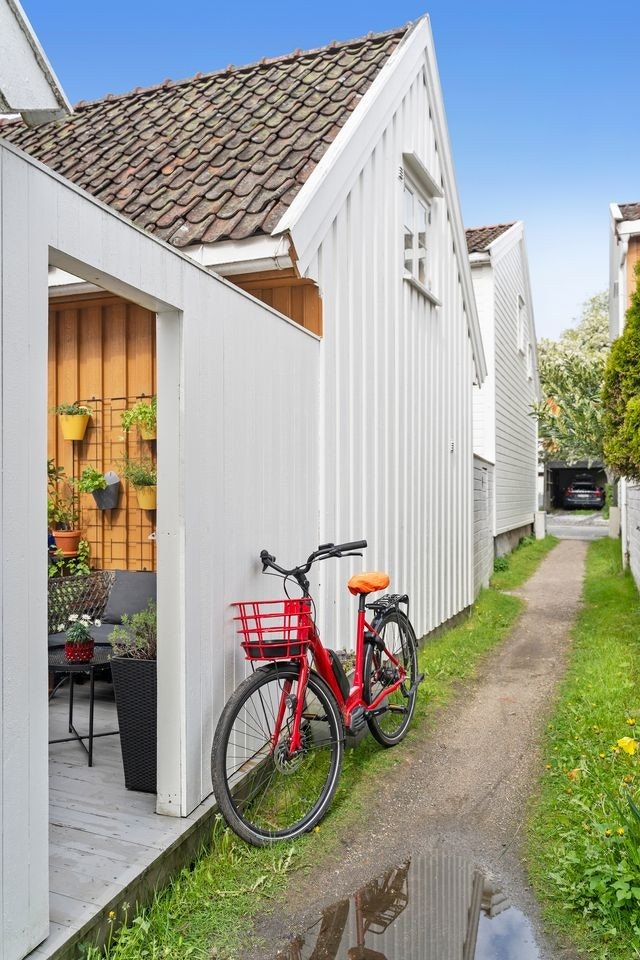 Adkomst til bakgården fra sidegate Galleribilde