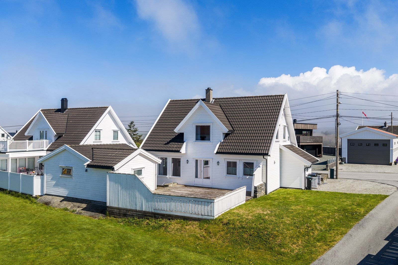 Velkommen til Østhusvegen 48 presentert av Eiendomsmegler 1 Karmøy v/ Ingeborg Gangsøy Pedersen Foto: Vestbris. Galleribilde