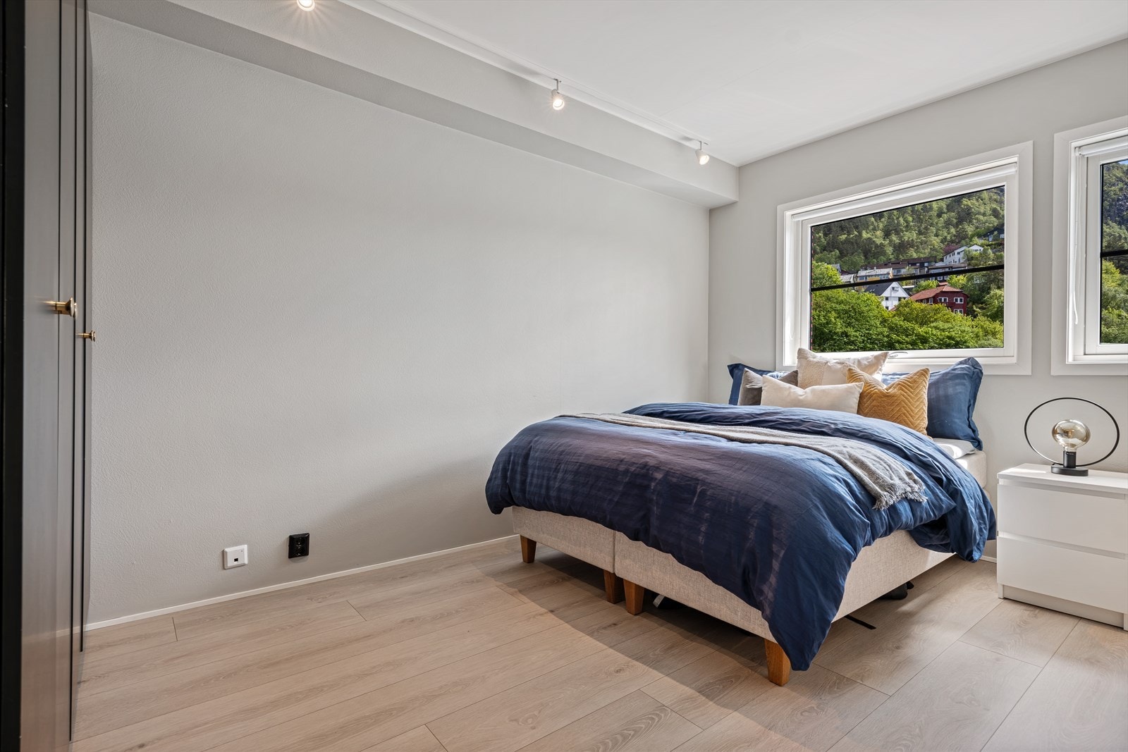 Stort hovedsoverom som måler hele 11,5 m². Galleribilde