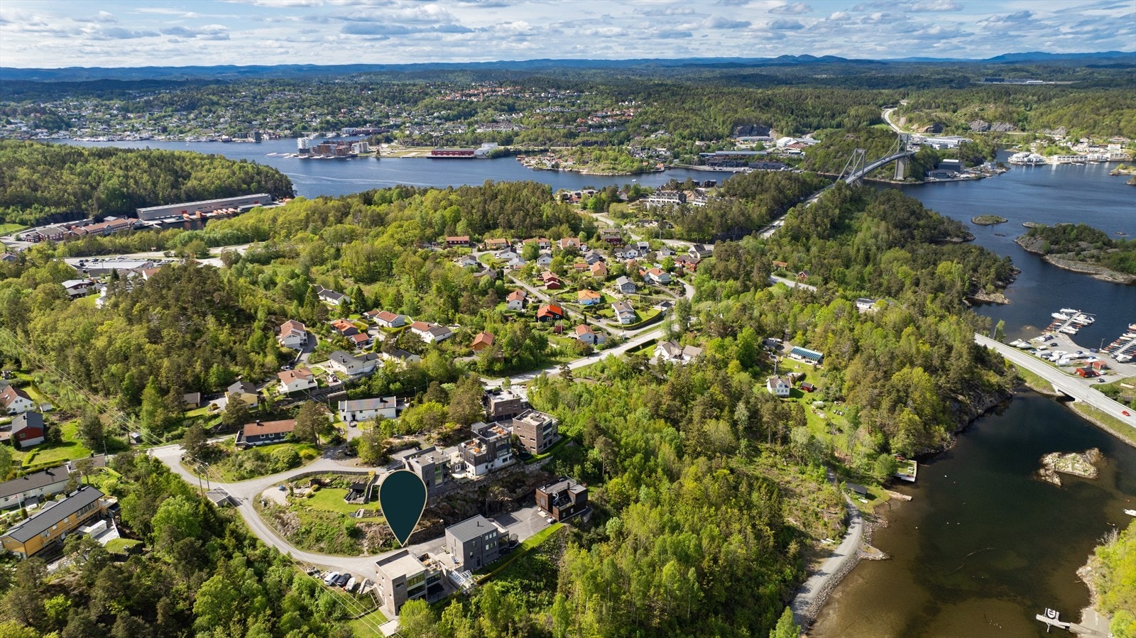 Boligen ligger sjønært til på Tromøya Galleribilde