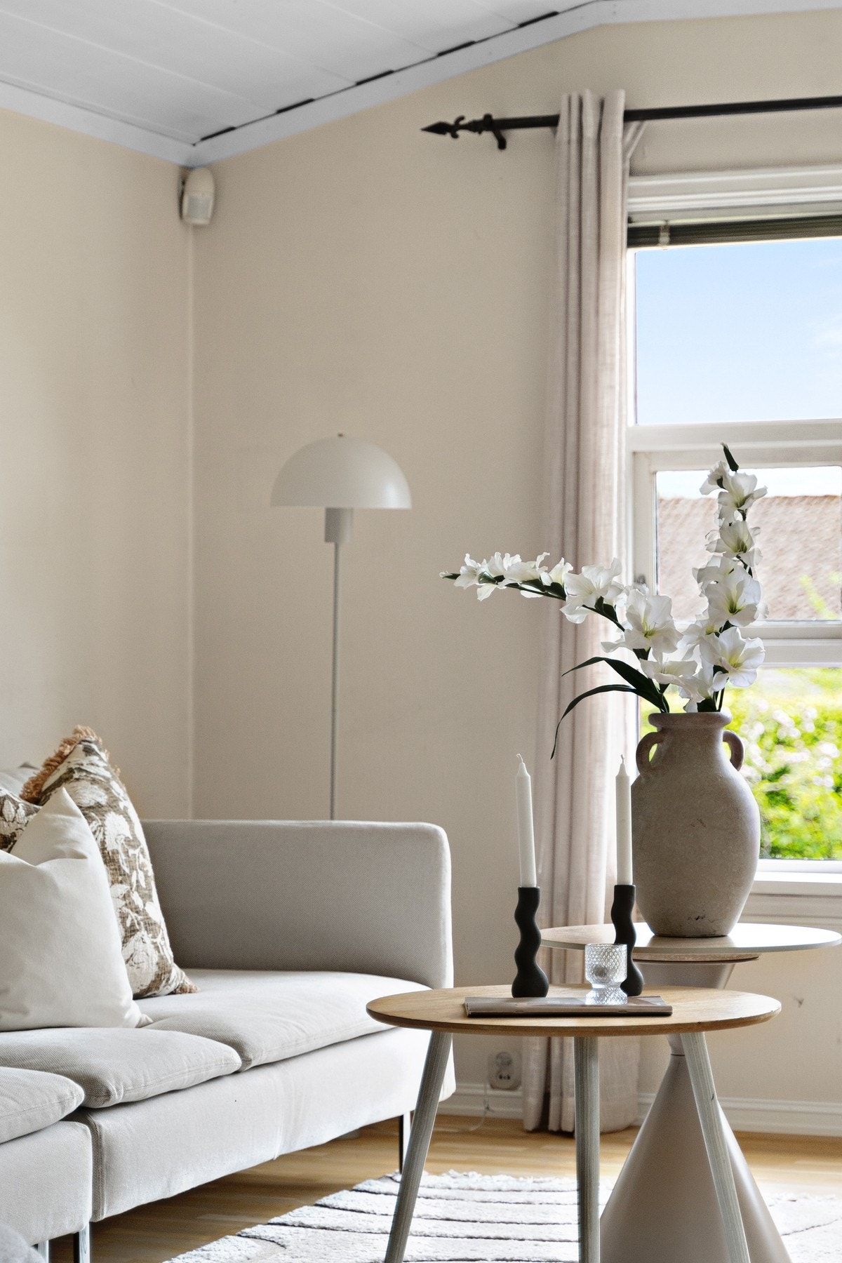Detaljbilde som viser boligens varme og hjemmekoselige uttrykk Galleribilde