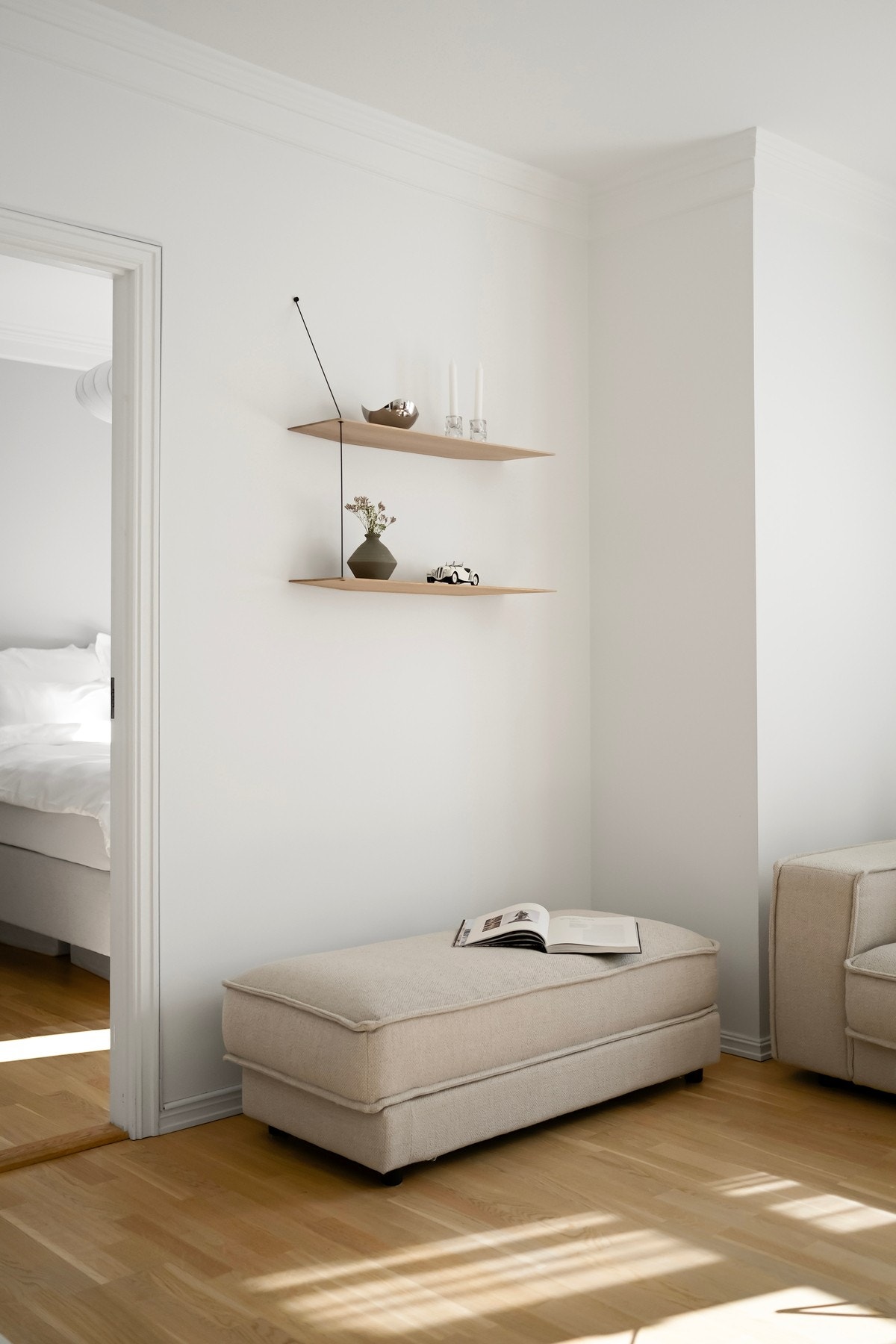 I stuen er det plass til en egen "kosekrok" hvor man kan nyte egentid. Galleribilde