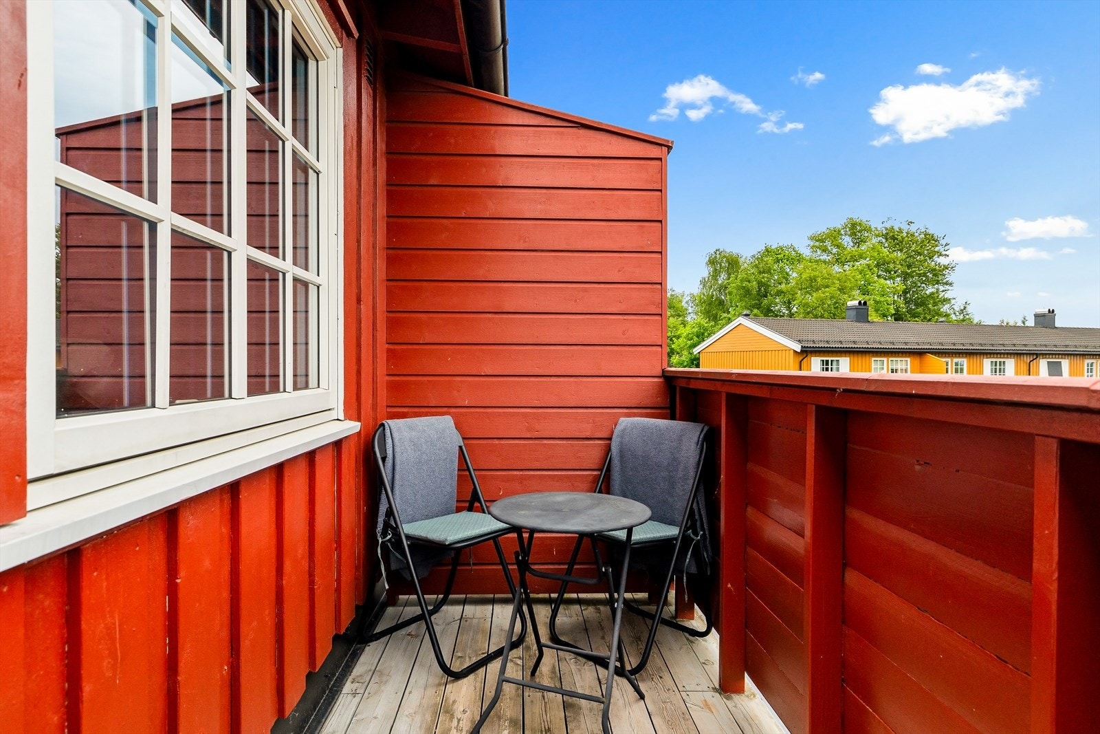 Her er det plass til en liten sittegruppe. Galleribilde