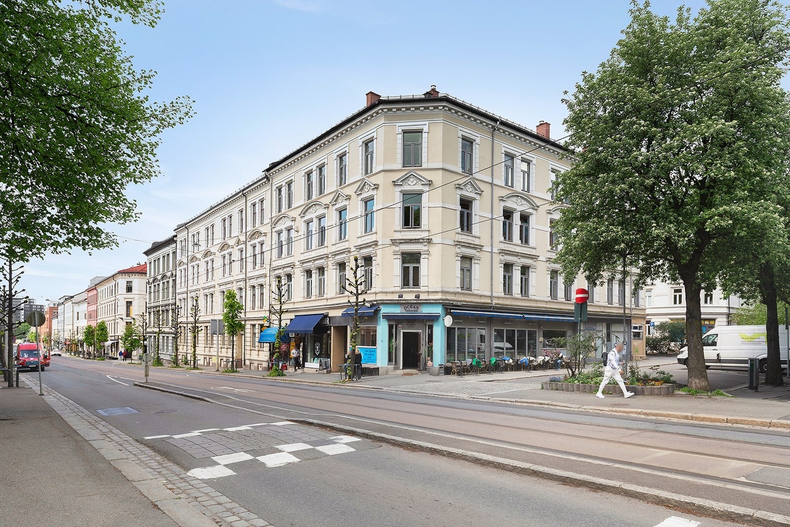 Klassisk bygårdsbebyggelse langs Trondheimsveien Galleribilde