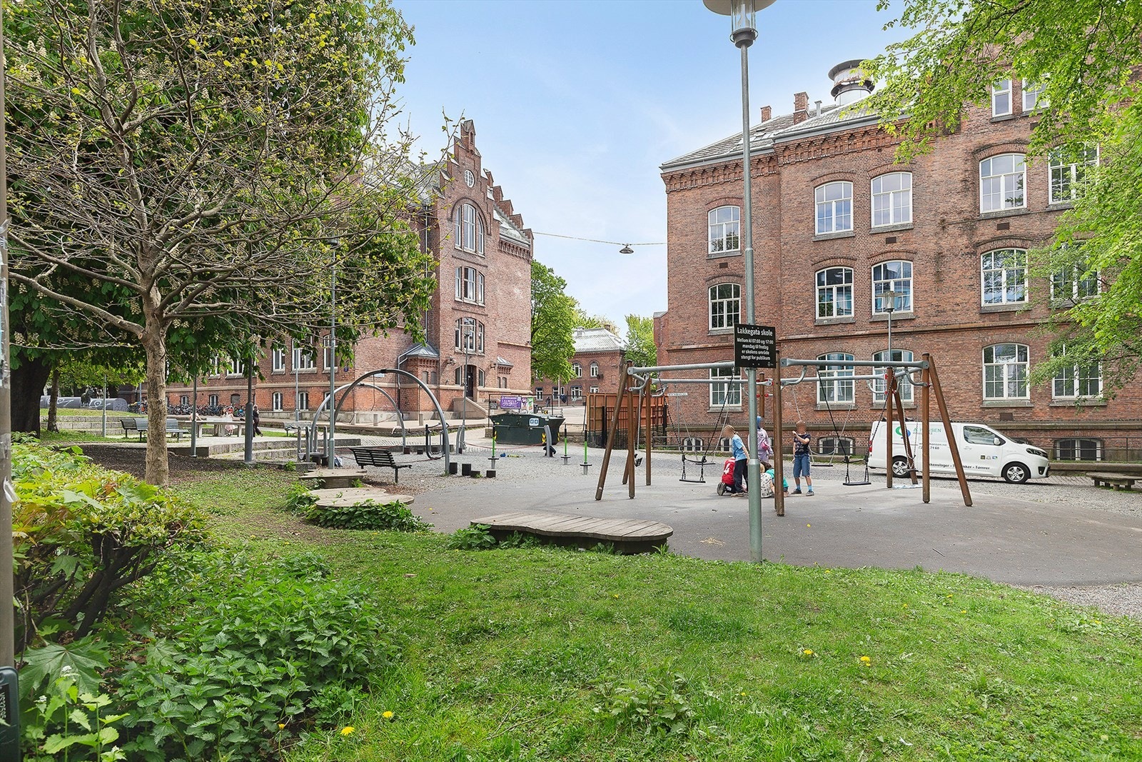 Grønt nærmiljø med kort vei til parker og byrom Galleribilde