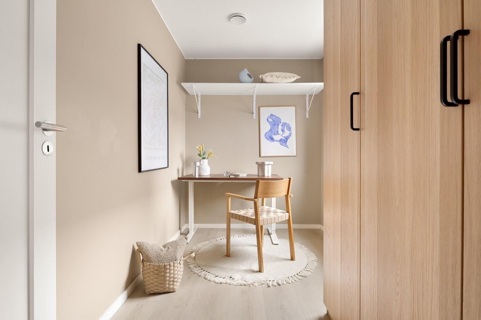 Boligen tilbyr også et eget kontor på 6,8 m². Galleribilde