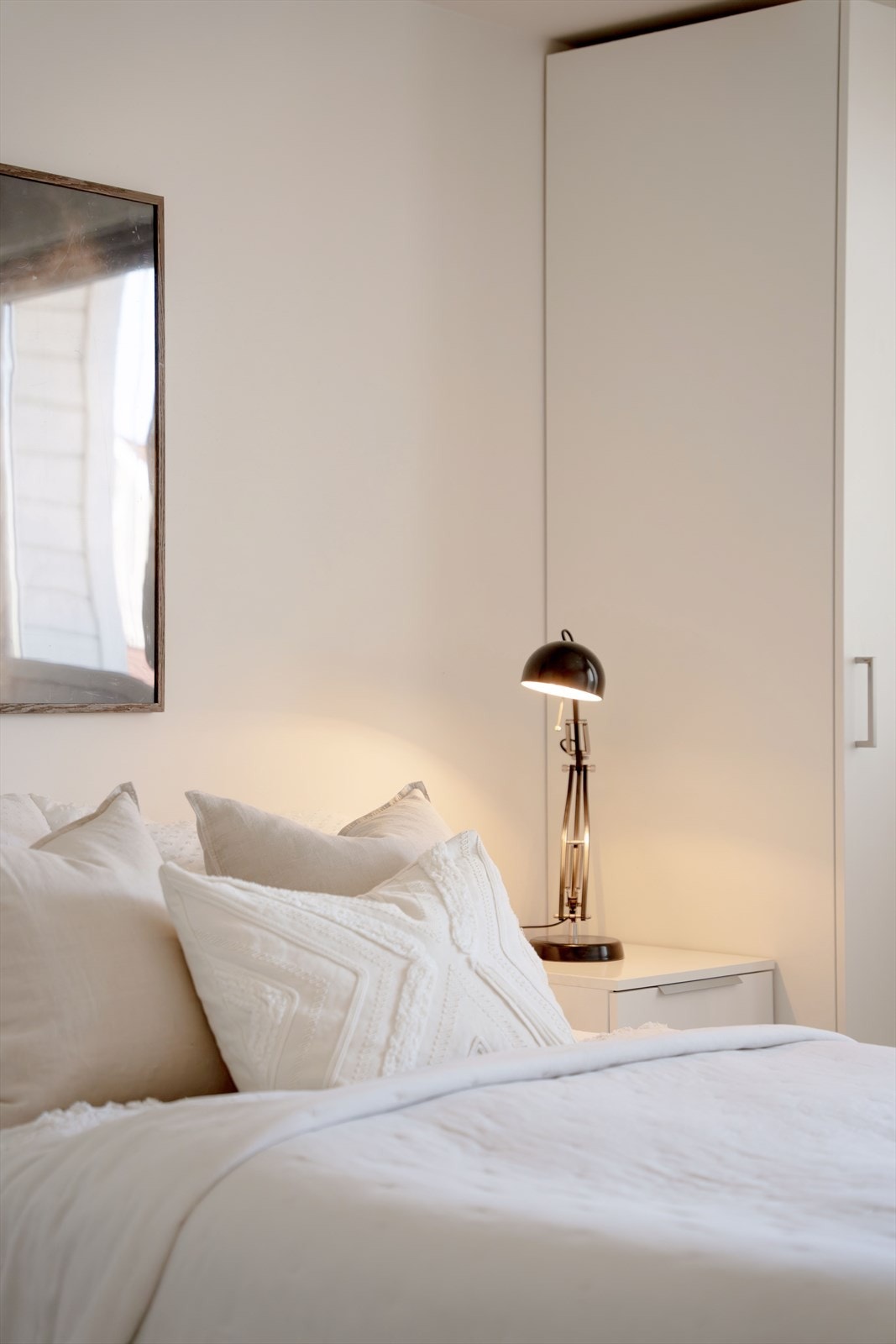 Soverommene vender mot øst og oppleves som svale. Galleribilde