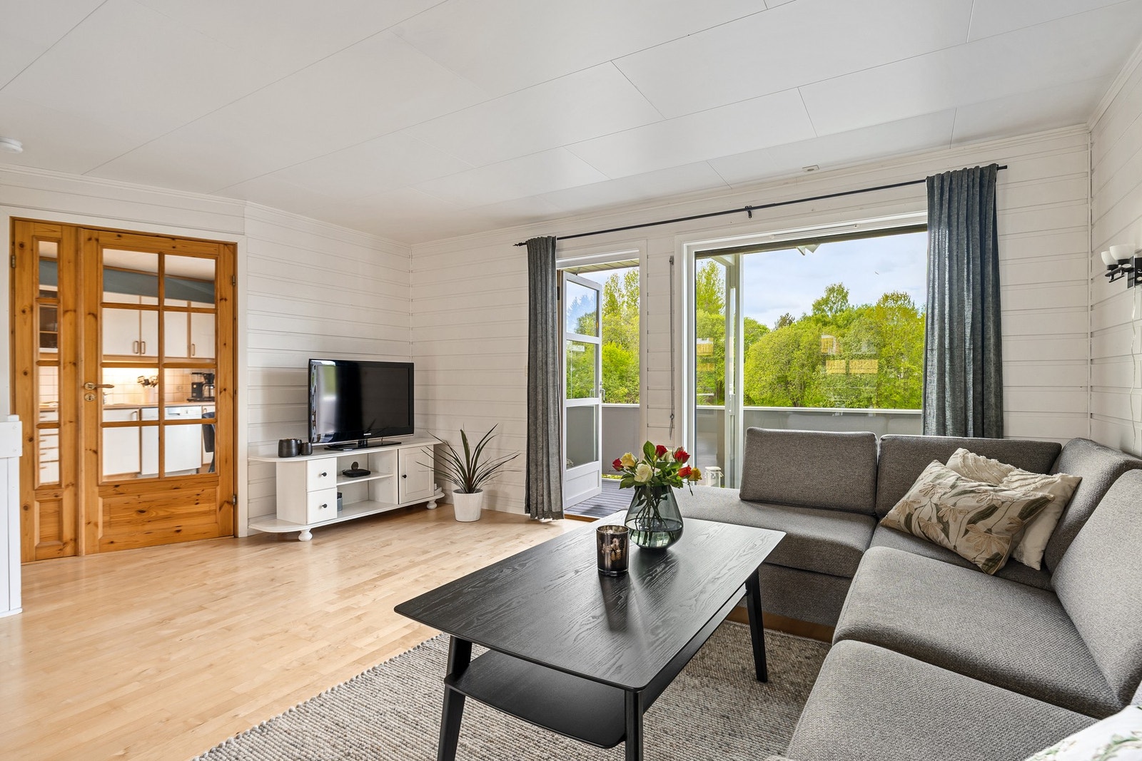 Stuen er på hele 37m² med ypperlige møbleringsmuligheter. Galleribilde