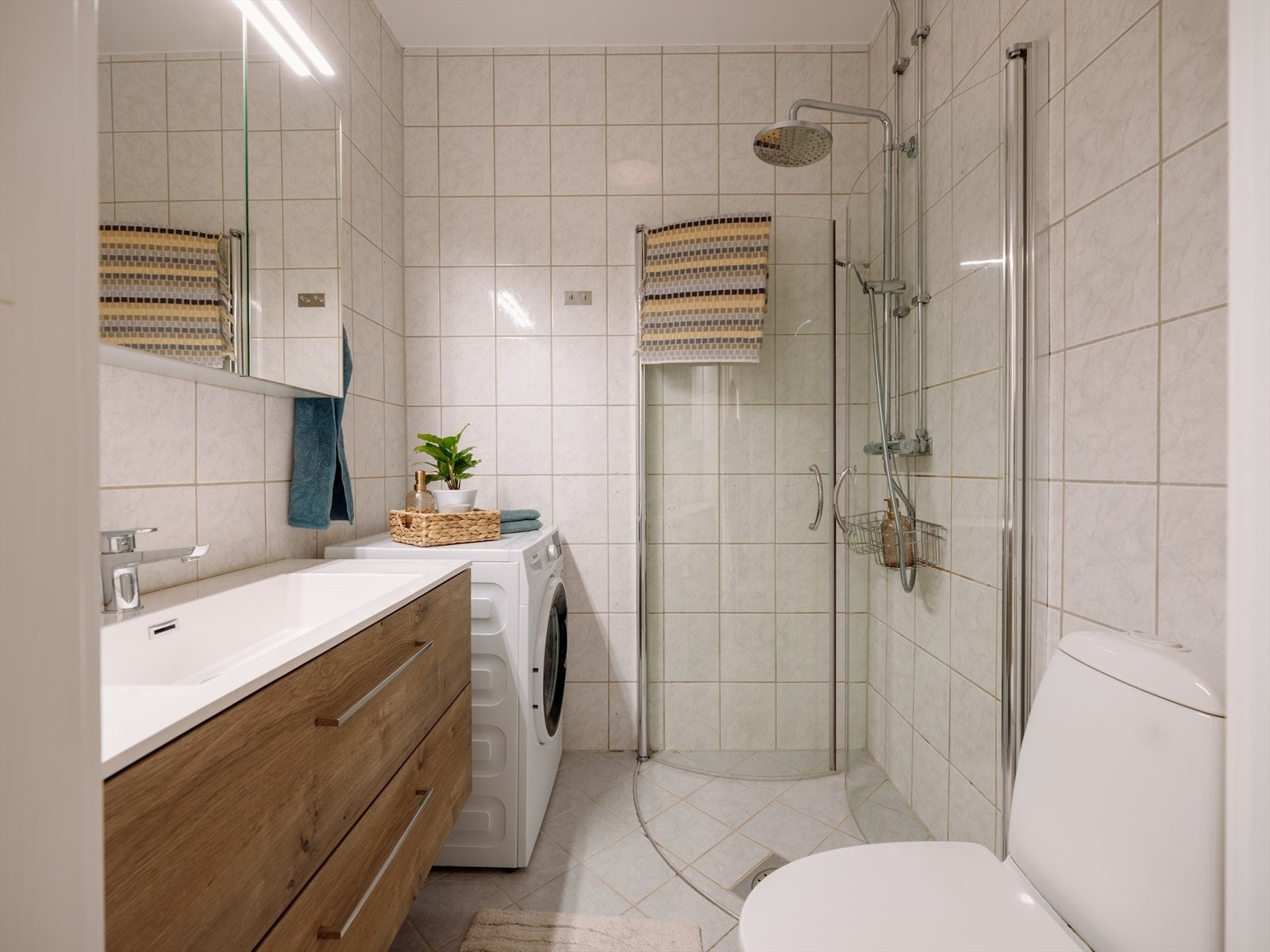 Badet er av god størrelse og ble oppført i regi av borettslaget i 2003. Galleribilde