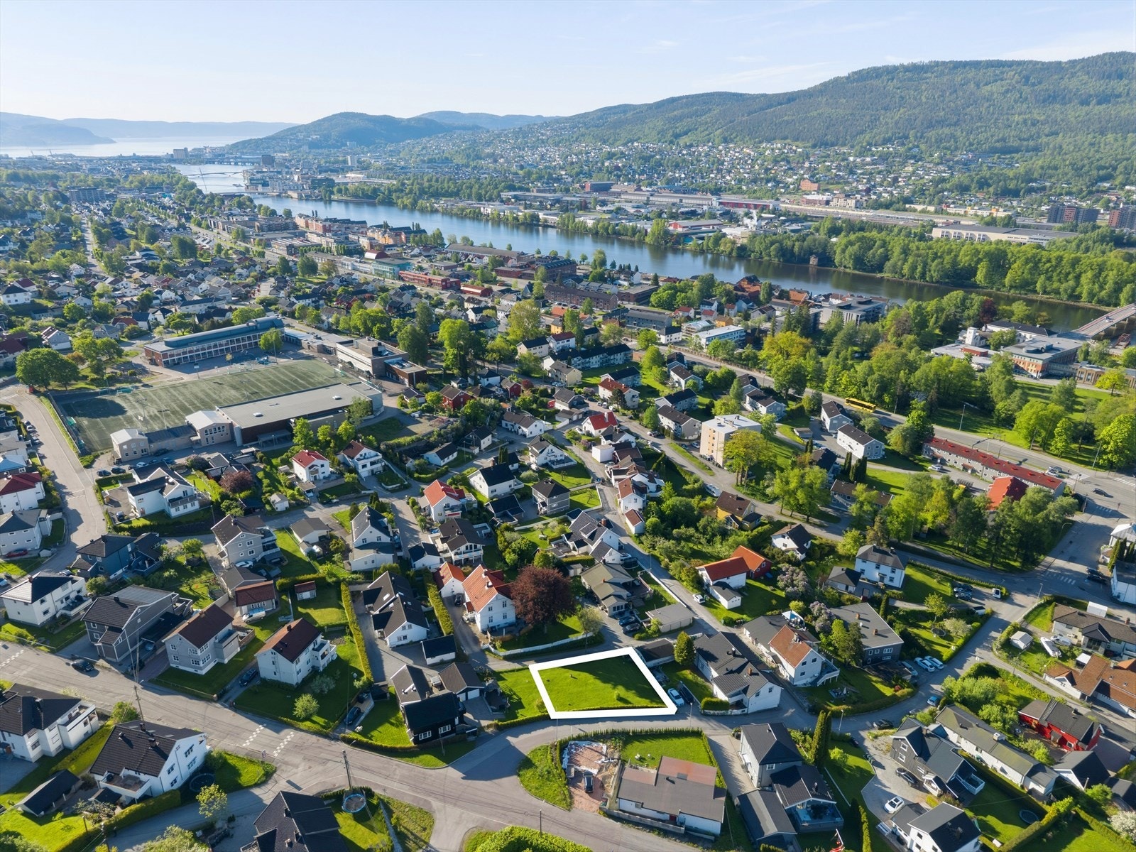 Solrikt og stille boligområde Galleribilde