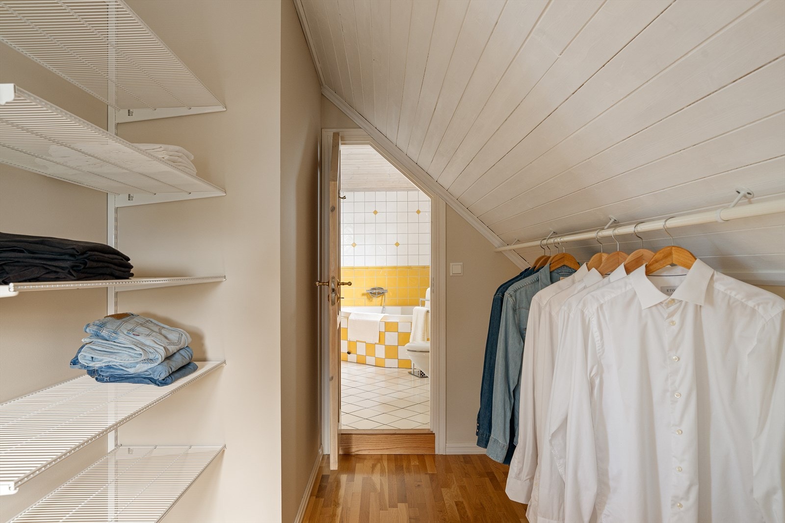 Walk-in garderobe Galleribilde