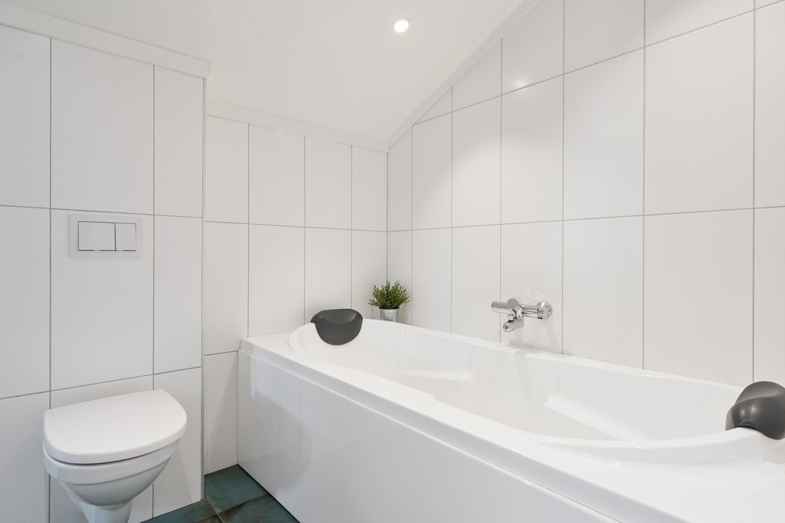 Badekar for avslappende stunder. Galleribilde