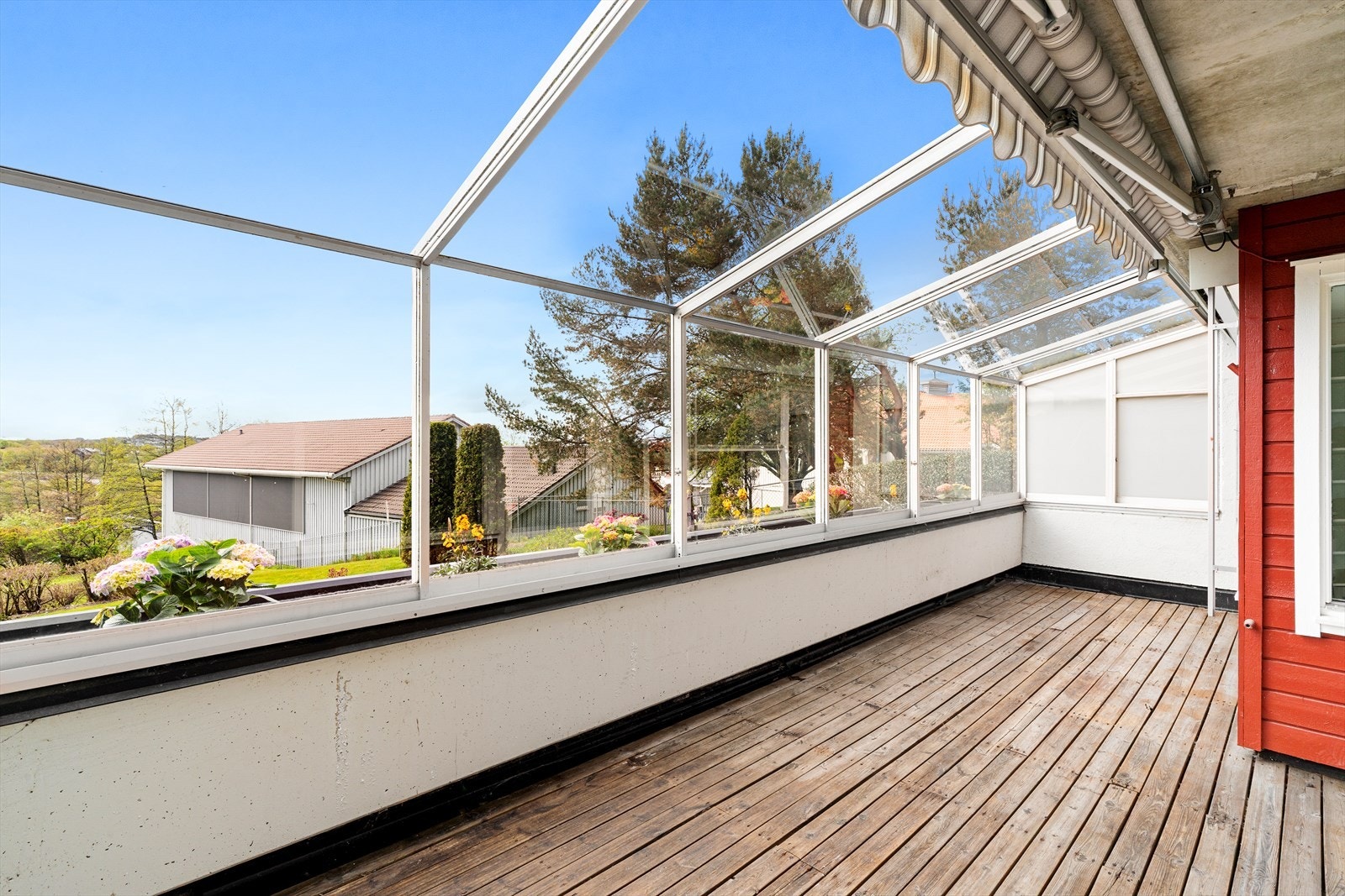 Innglasset balkong. Galleribilde