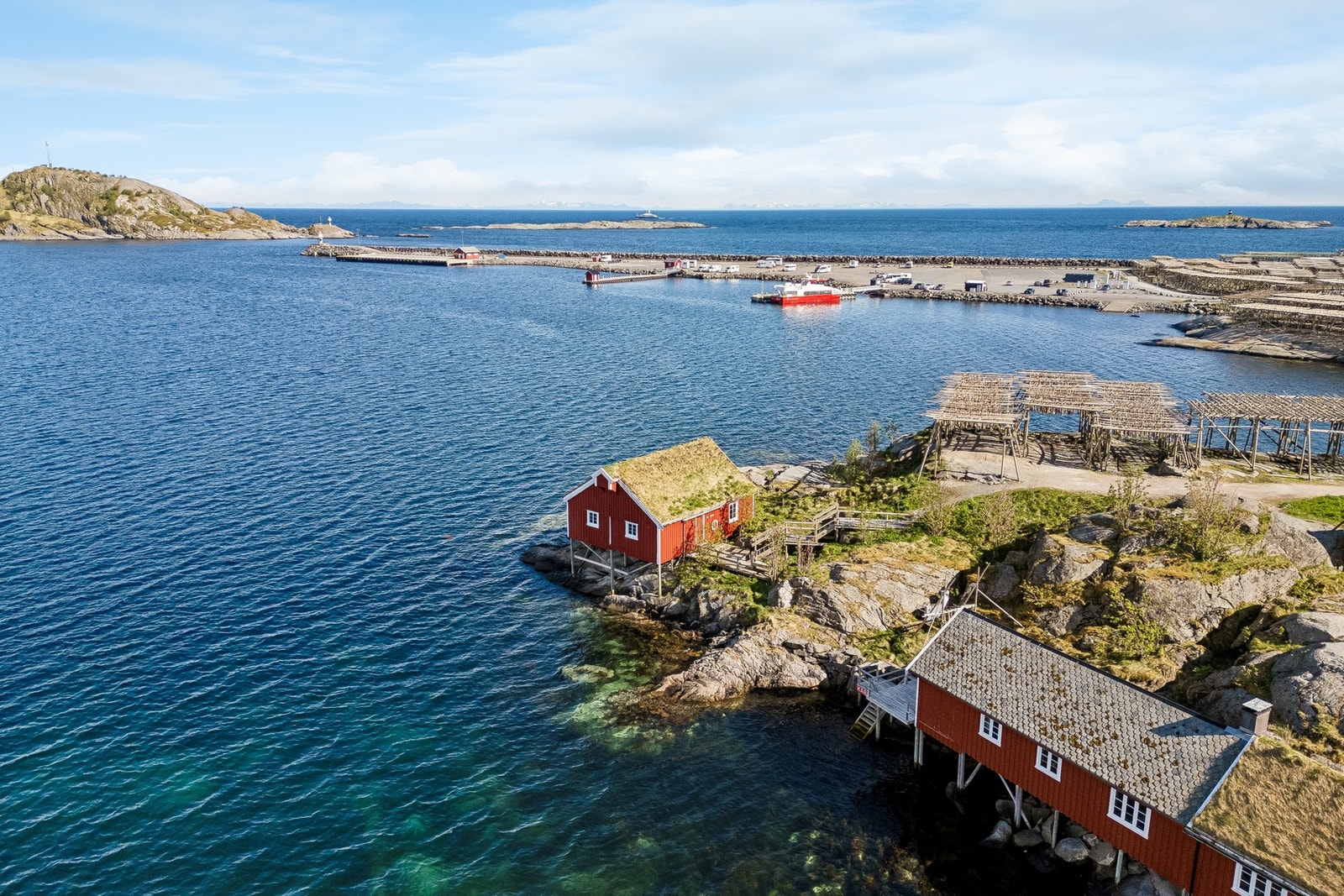 Rorbu med spektakulær beliggenhet og vakker utsikt. Galleribilde