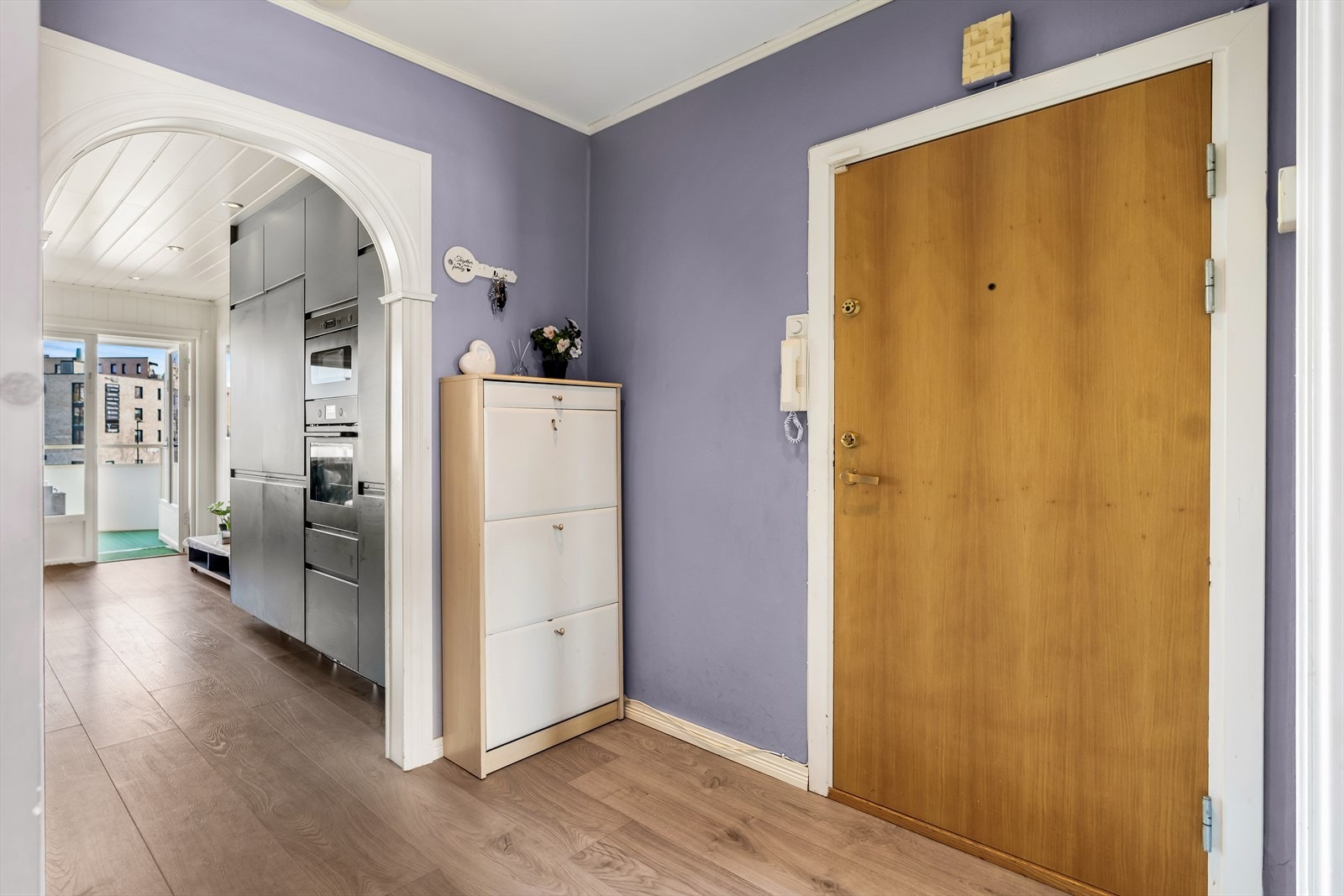 Velkommen inn, ta av deg skoene og føl deg som hjemme! Galleribilde