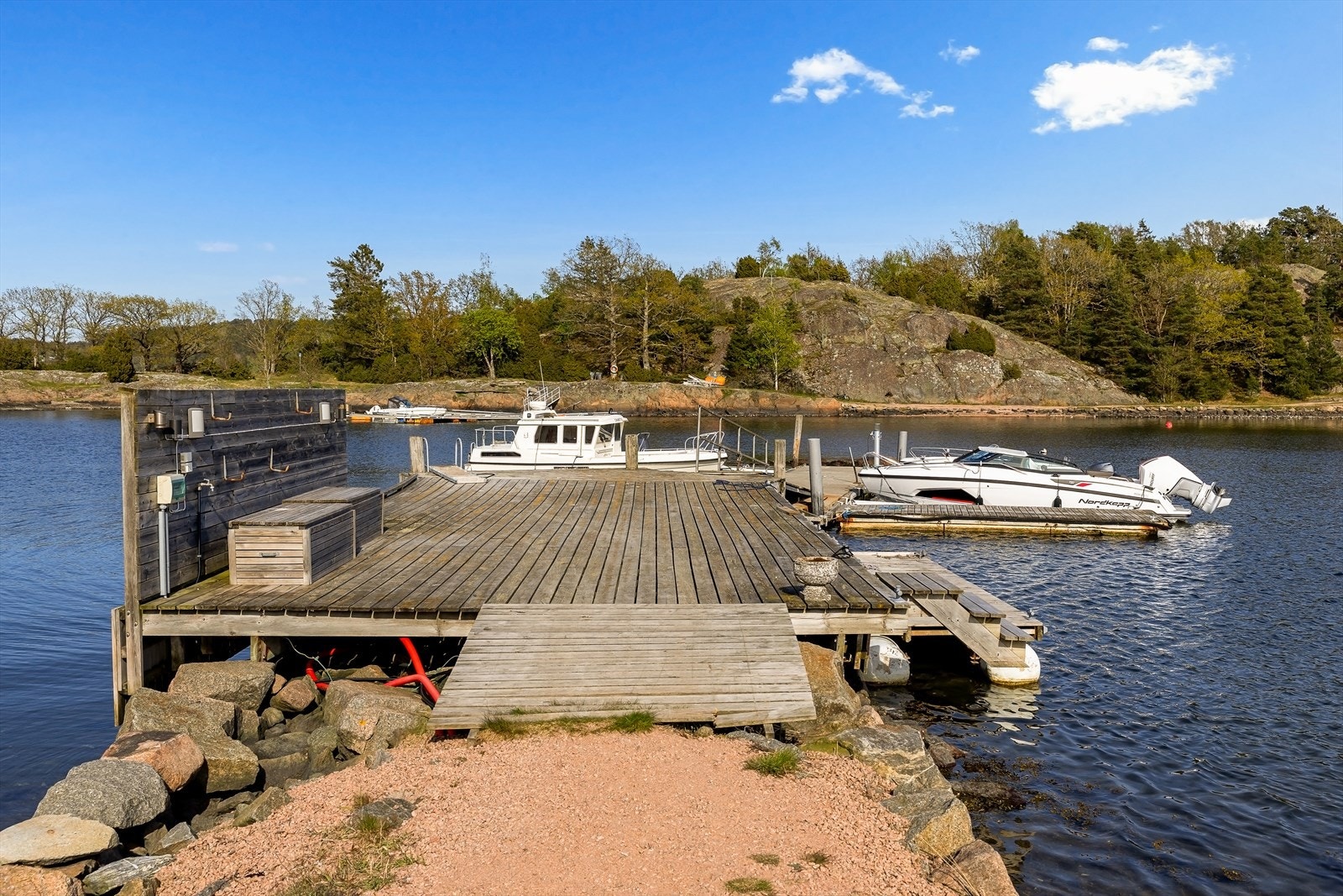 Herfra ligger skjærgården klar for utforsking. Galleribilde