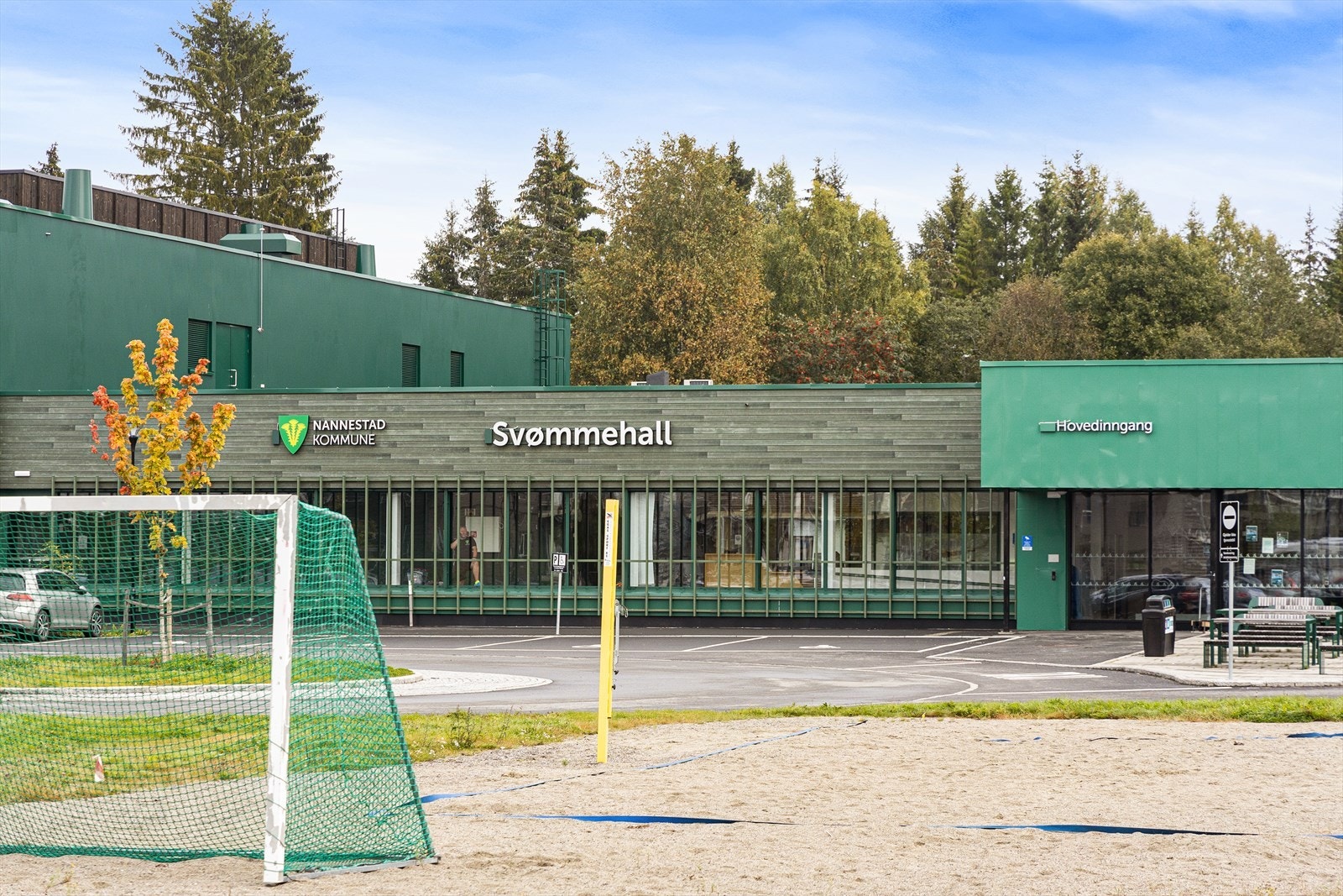 Nannestad svømmehall og idrettshall. Galleribilde