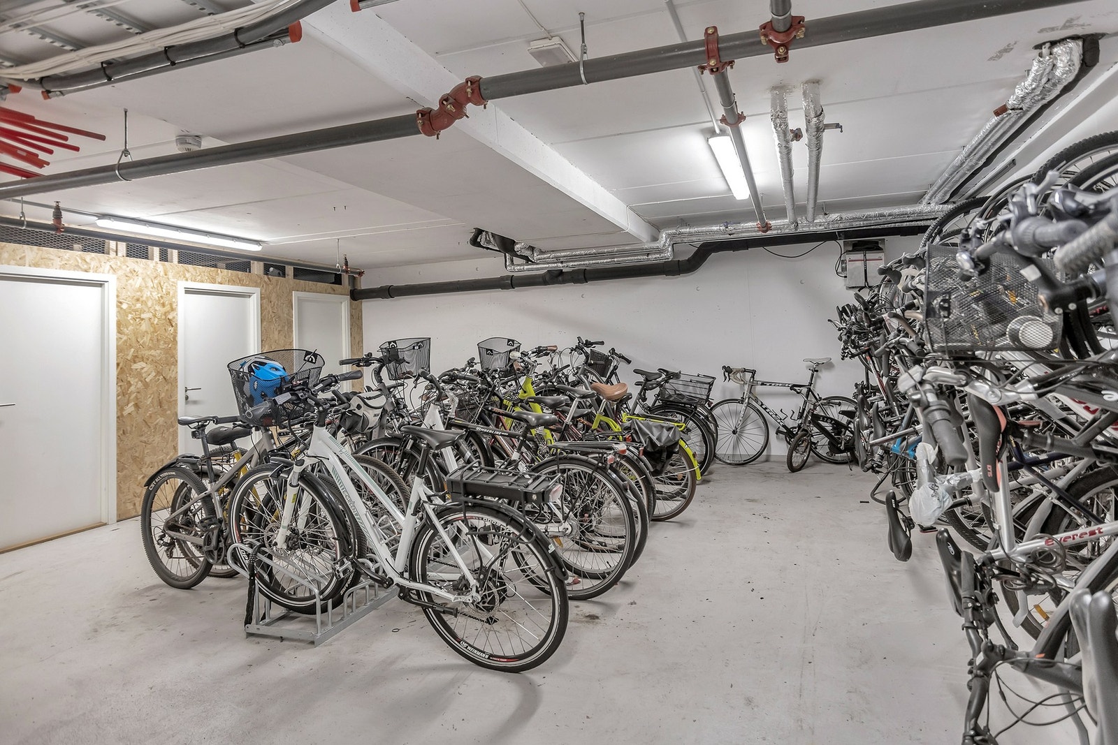 - Felles innendørs sykkelparkering - Galleribilde