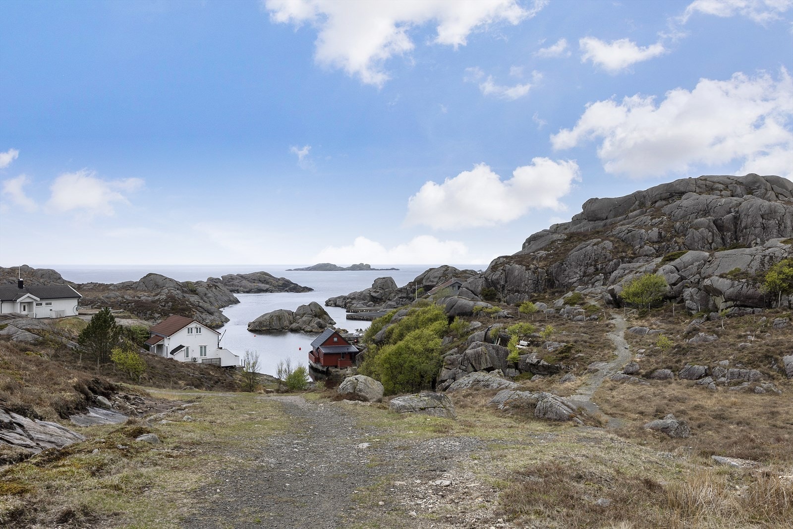 Hyggelig og veletablert hytteområde i Vaksvik. Galleribilde