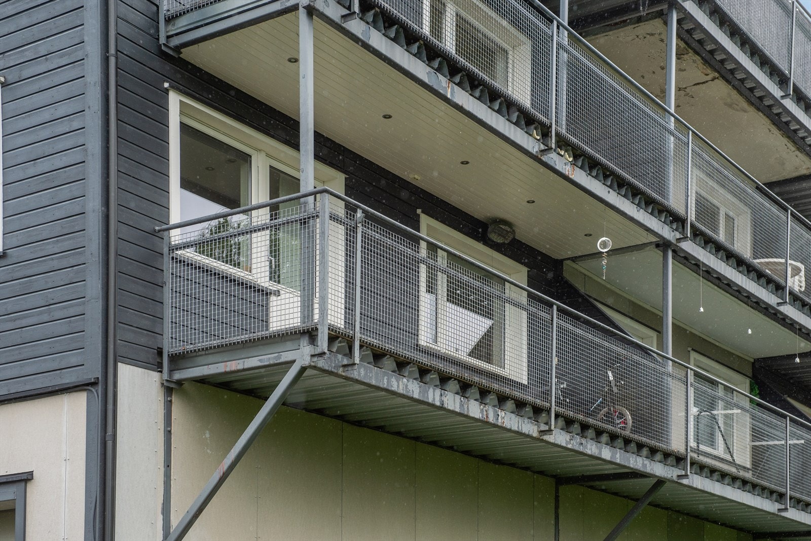 Leiligheten ligger i bygningens 1. etasje, med enkel adkomst. Galleribilde