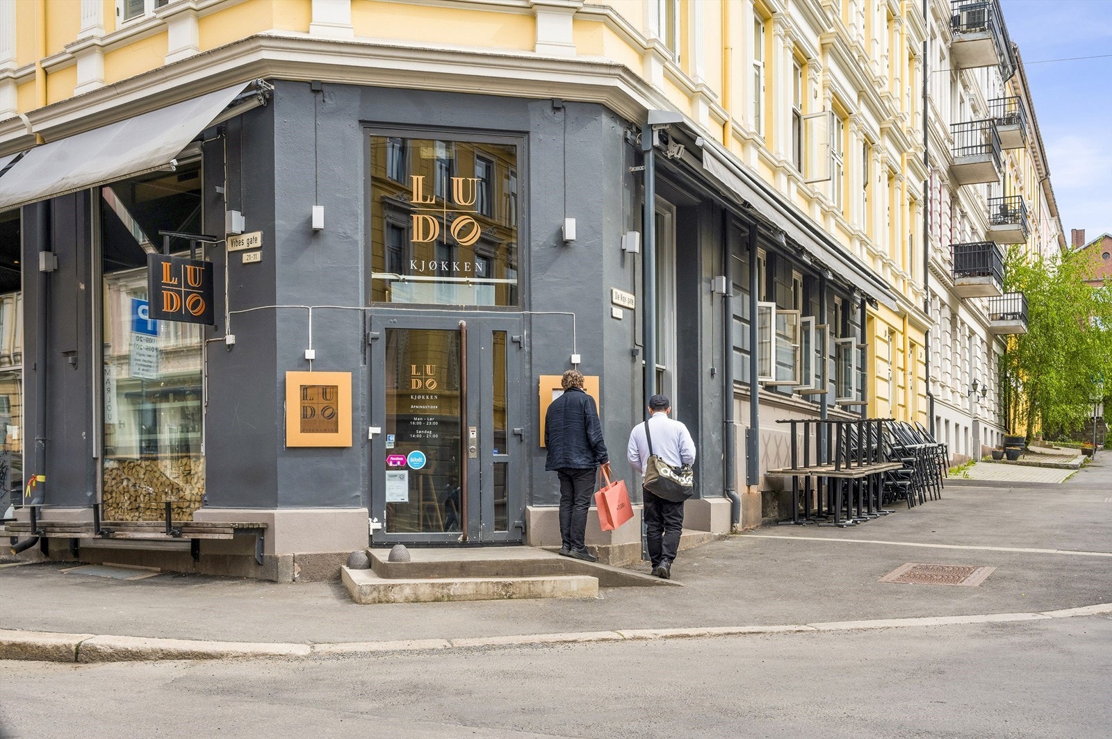Mange populære restauranter i nærheten og noe for enhver smak Galleribilde