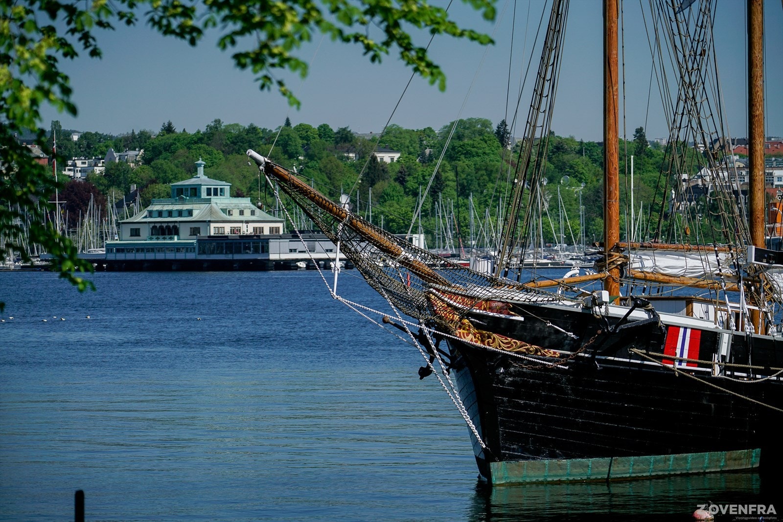 Hyggelige turområder langs Frognerkilen, med blant annet Frognerstranden båthavn og Kongen Marina. Galleribilde