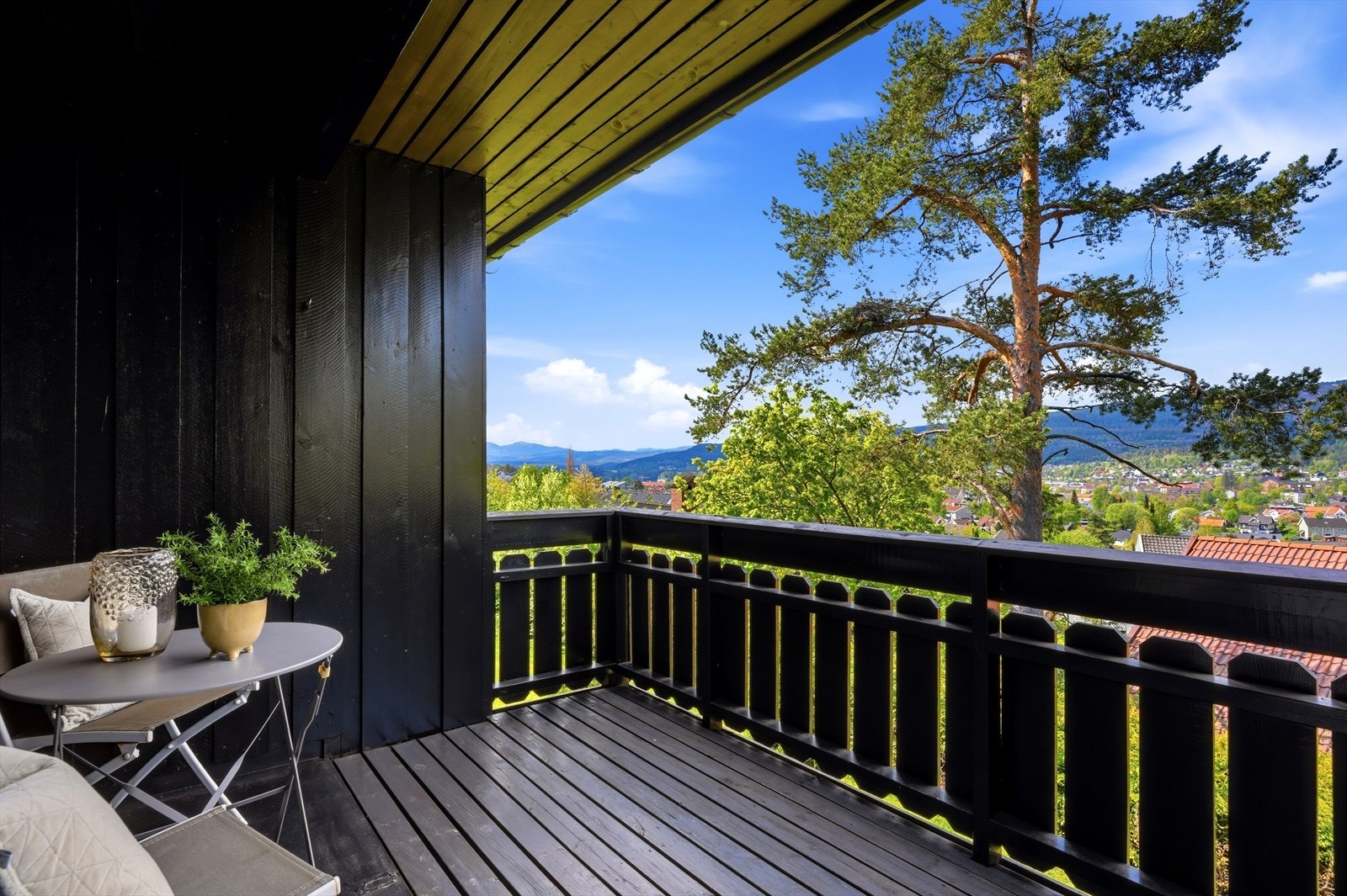 Nyt morgenkaffen ut for soverommet. Galleribilde