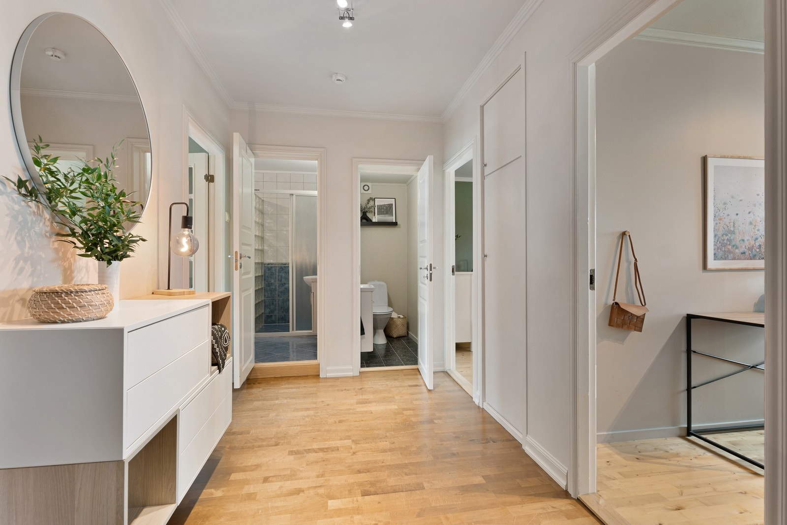 Gode muligheter for ønskelig oppbevaring. Galleribilde