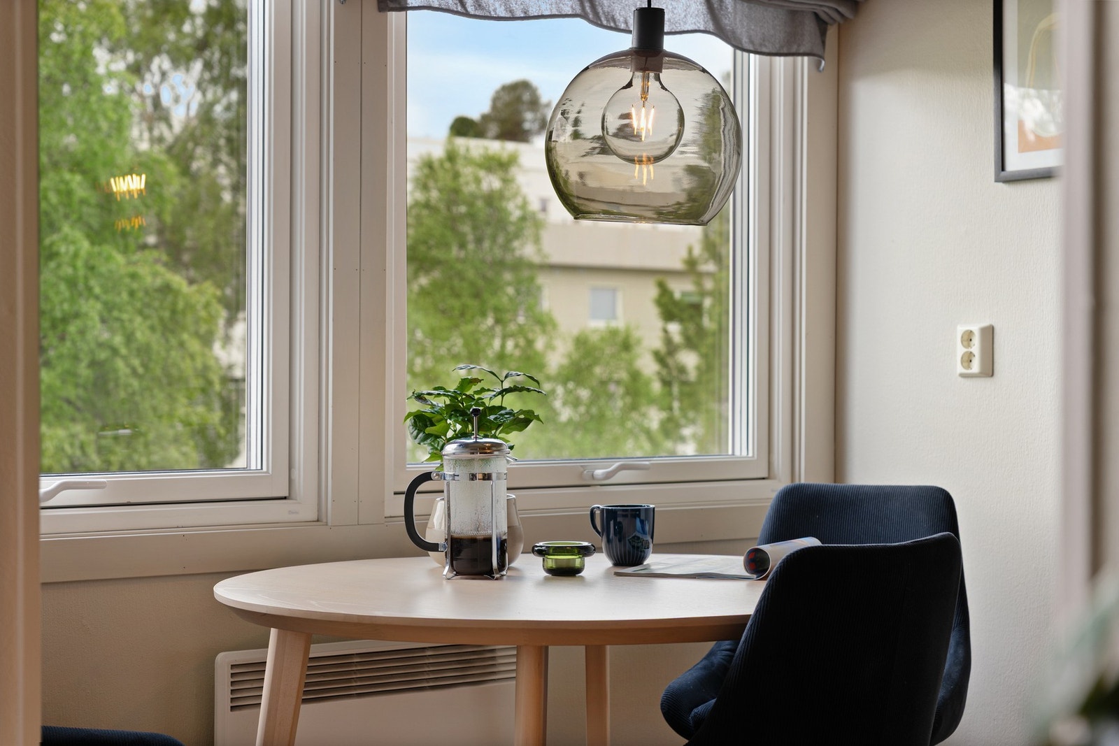 Her er det plass til et hyggelig spisebord med pent utsyn. Galleribilde