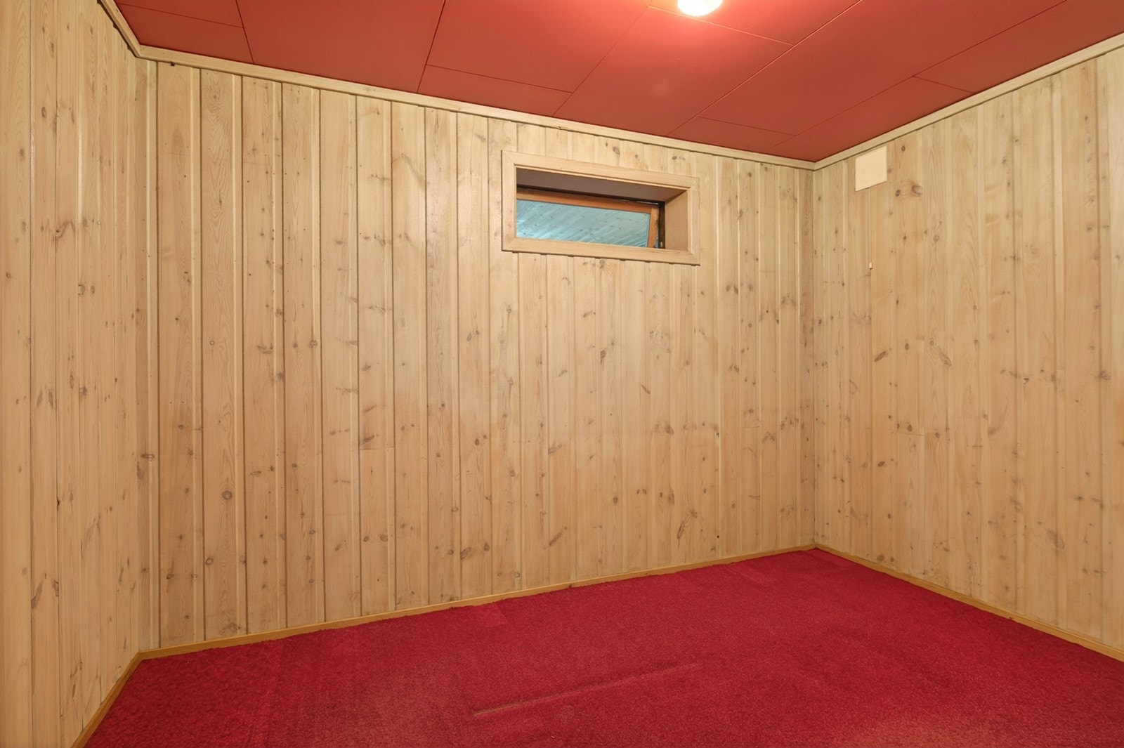 Innredet kjellerrom / kontor Galleribilde