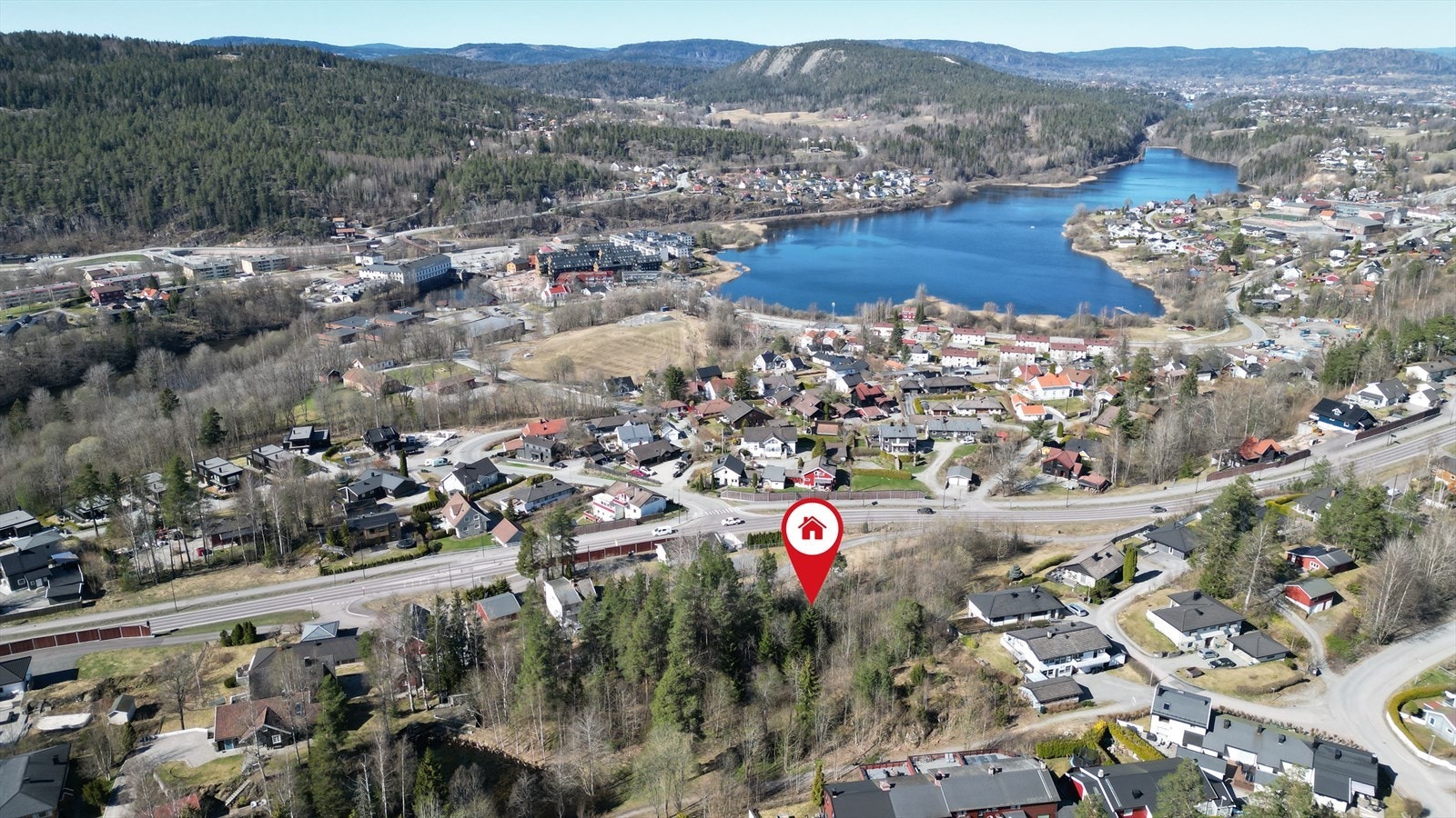 Landlig beliggenhet, samtidig sentral. Galleribilde