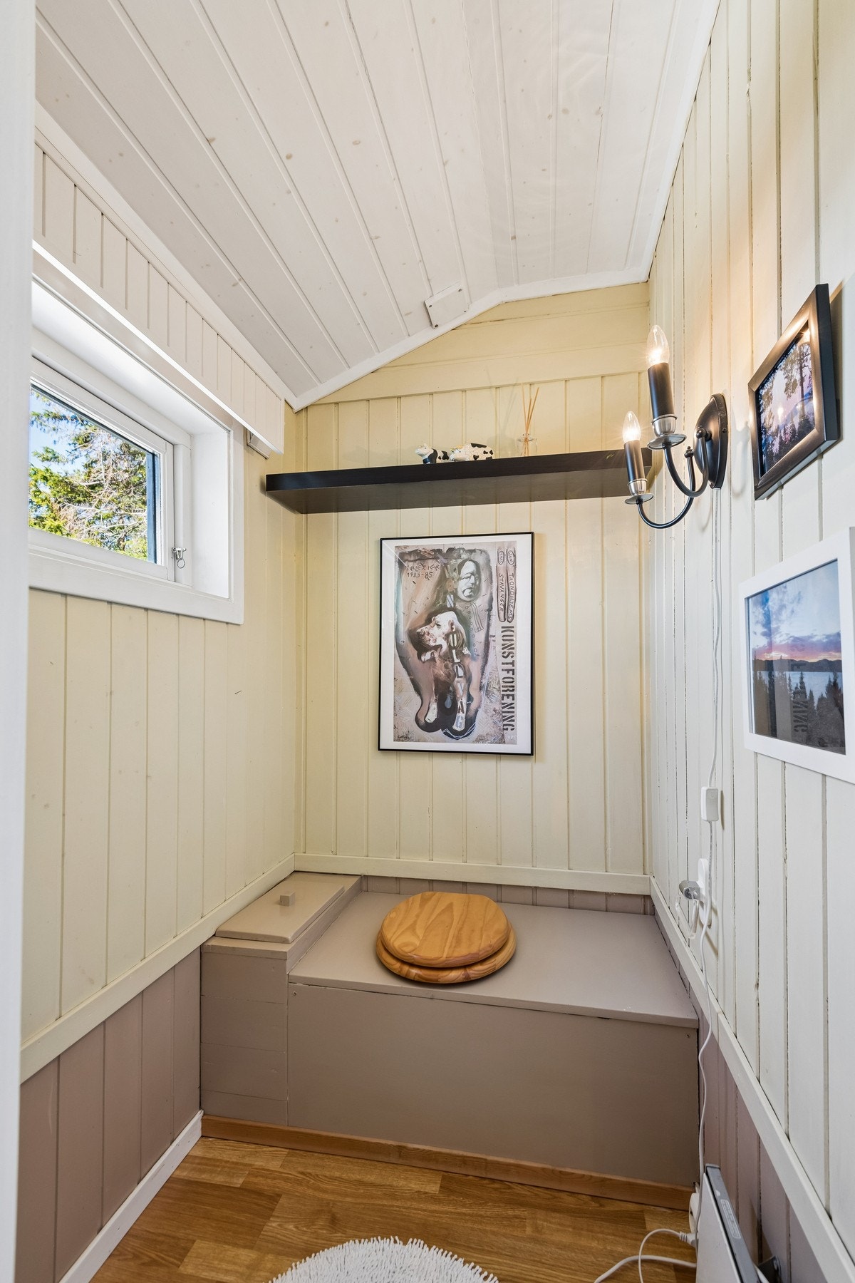 Wc Galleribilde