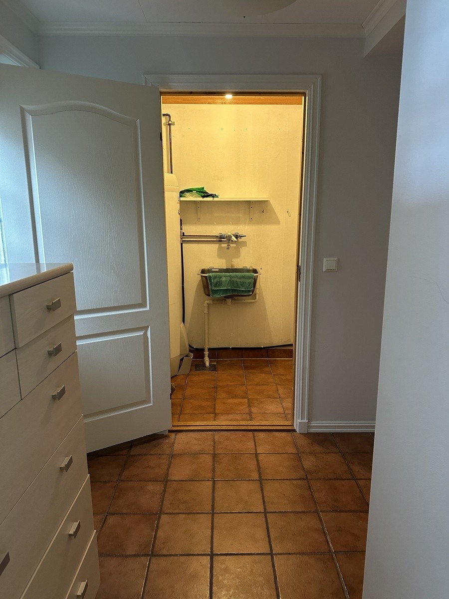Hybelen disponerer eget vaskerom Galleribilde