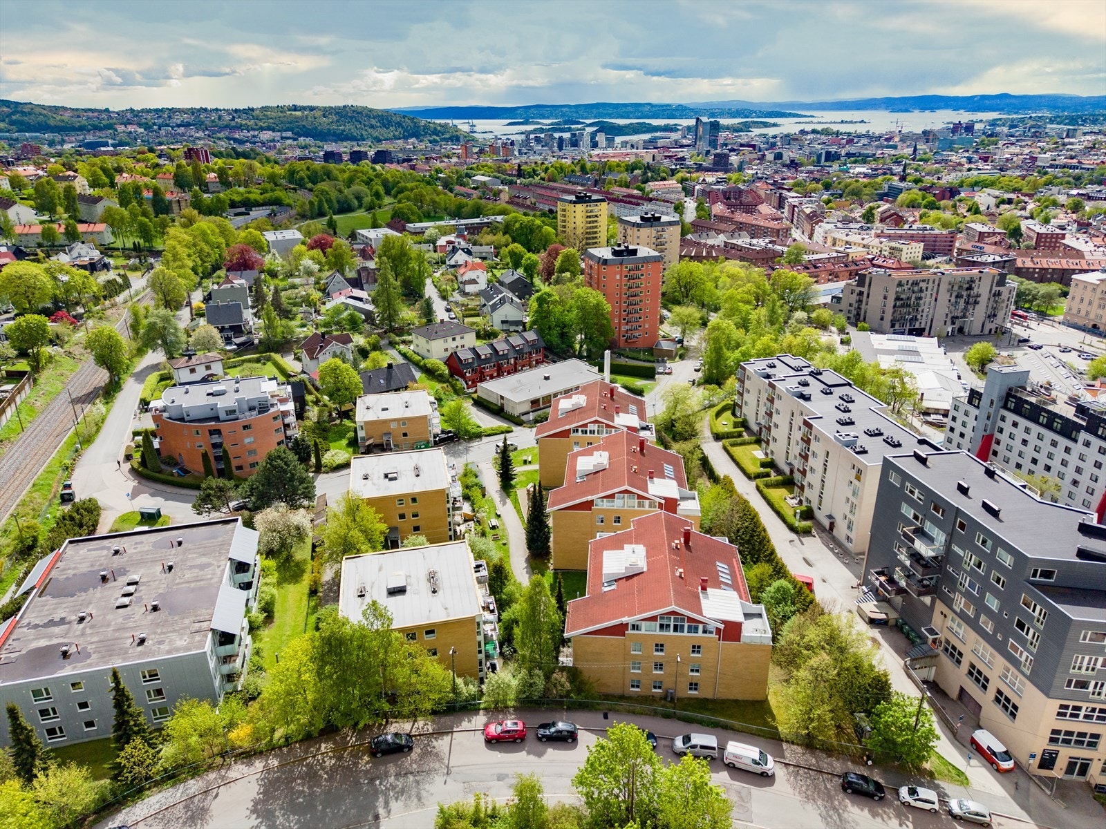 Dronebilde over Hekkveien og Hekkveien 10. Galleribilde