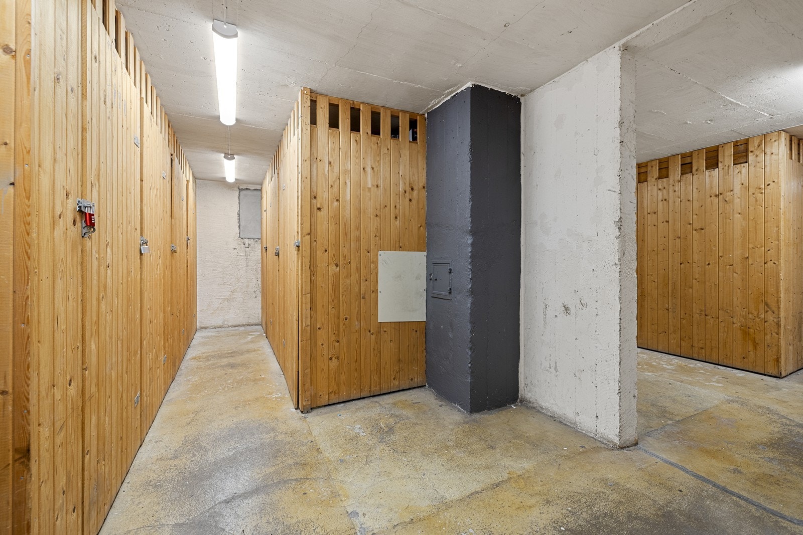 Hver leilighet disponerer egne boder for ekstra lagringsplass i kjeller og/eller på loft. Galleribilde