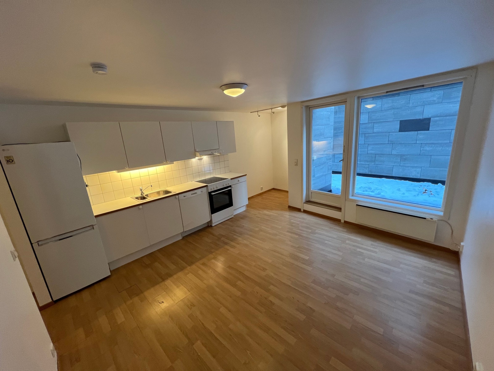 Kjøkken fra stue Galleribilde