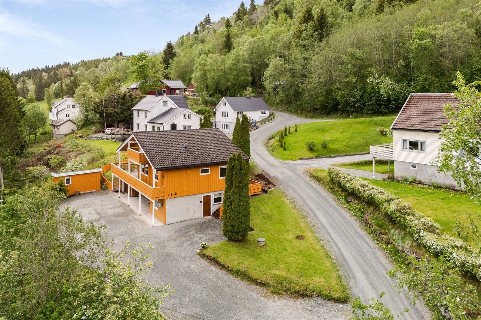 Den landlige beliggenheten byr på umiddelbar nærhet til idylliske turområder. Galleribilde