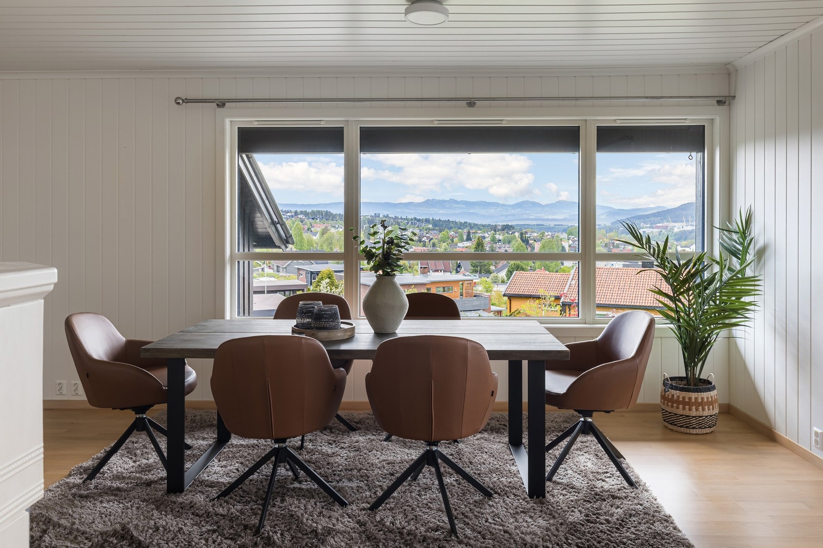 Her samler venner og familie seg til hyggelige måltider. Galleribilde