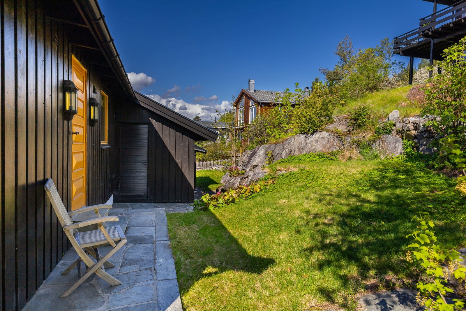 Hyggelig inngangparti på baksiden. Galleribilde