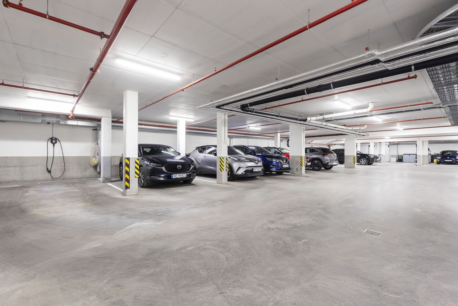 1 stk biloppstilling plass i felles garasjenanlegg Galleribilde