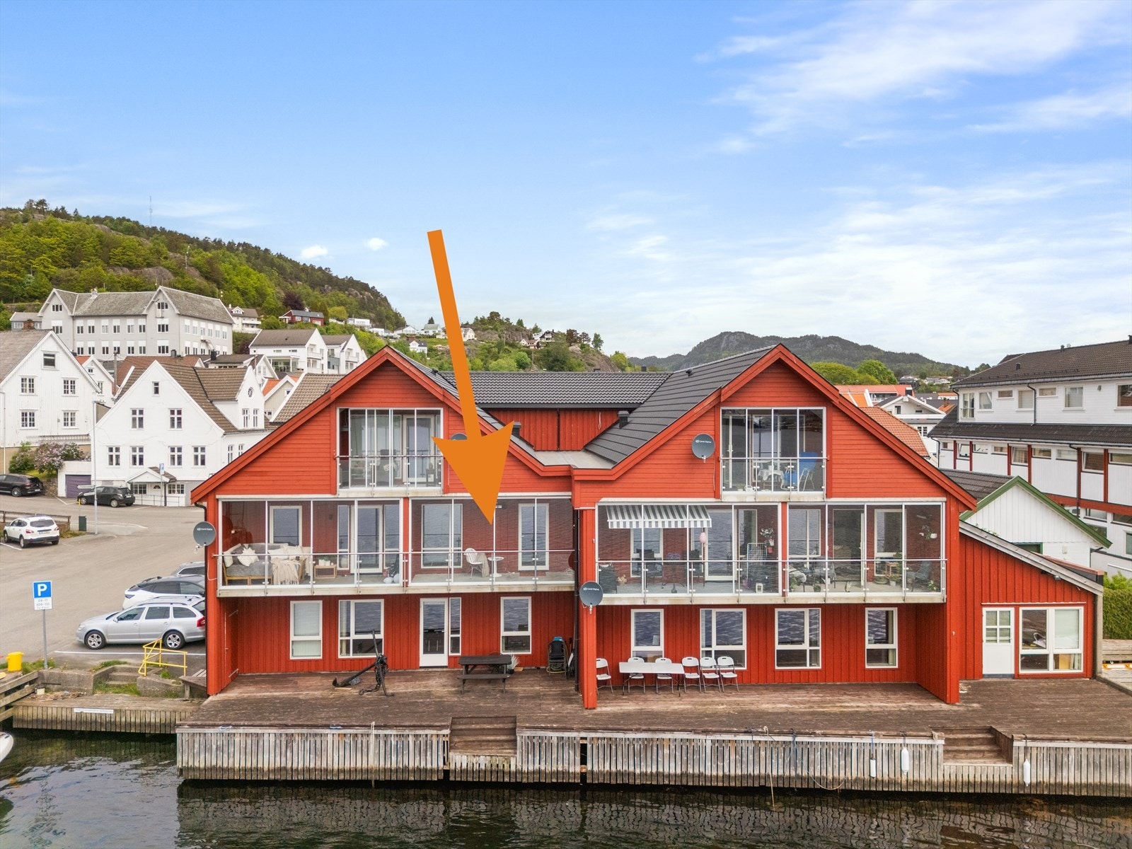 Velkommen til Strandgaten 16a - Flott leilighet i byggets 2.etasje. Galleribilde