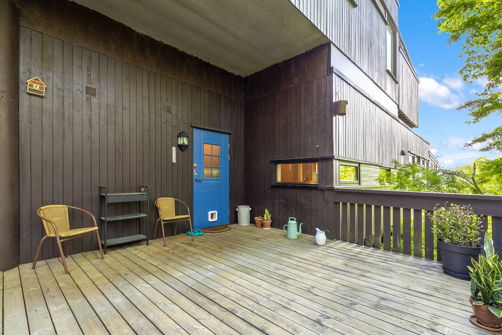 Skjermet markterrasse med adkomst fra entré/gang Galleribilde