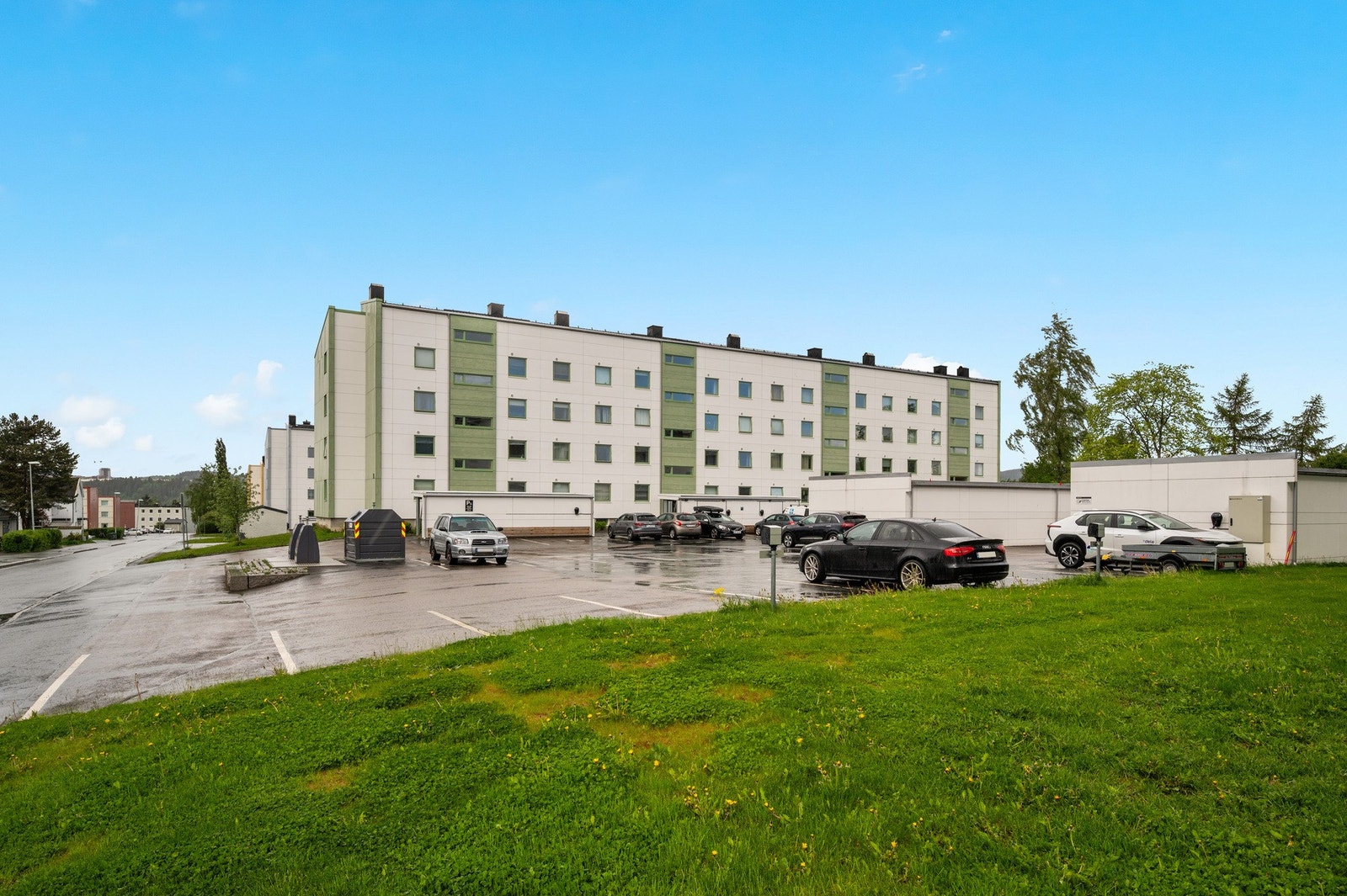 Bygget ble renovert i ca. 2018 hvor det bl.a ble etterisolert, satt inn nye vinduer og balkongdør, oppgradering av balkonger, nytt ventilasjonsanlegg m.m Galleribilde