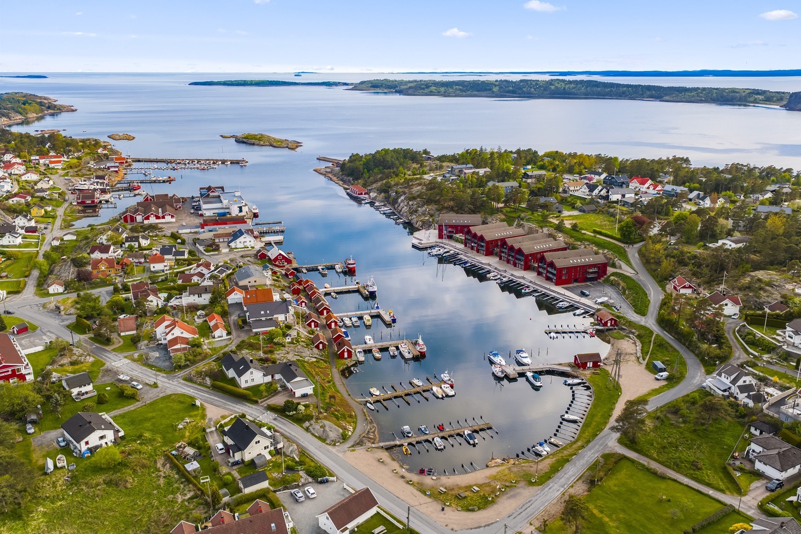 Oversikt over havnen i Engelsviken. Galleribilde