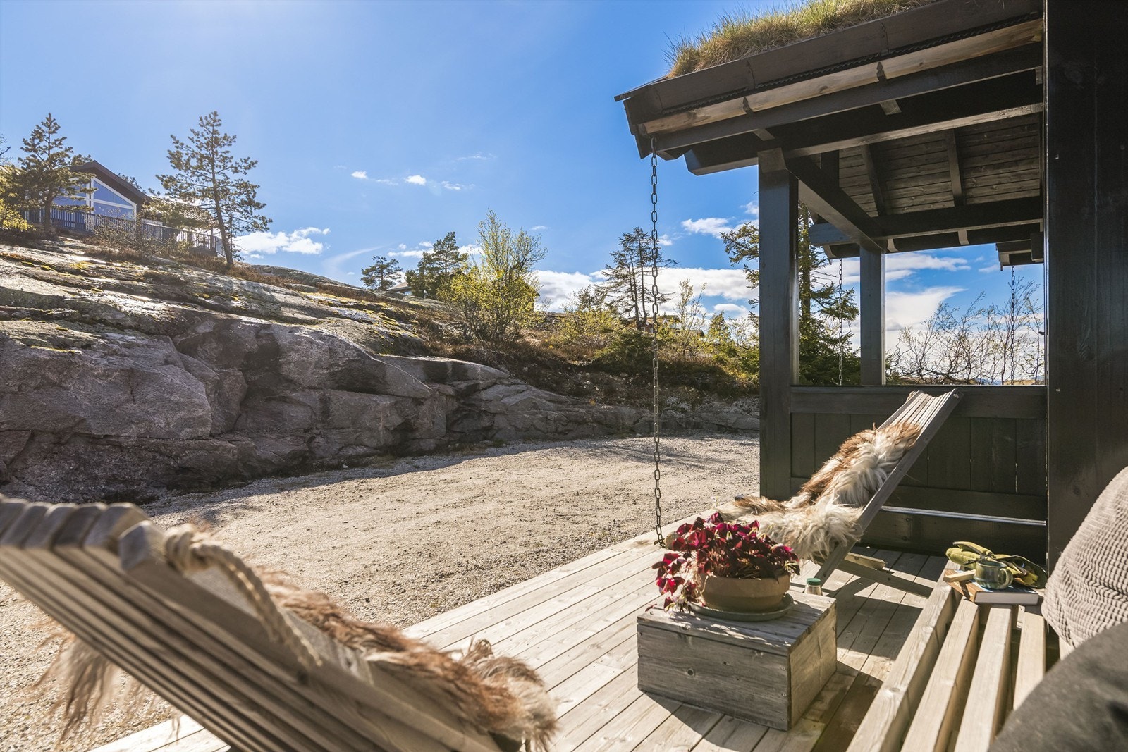 Flytt deg rundt på tomten etter solen! Galleribilde