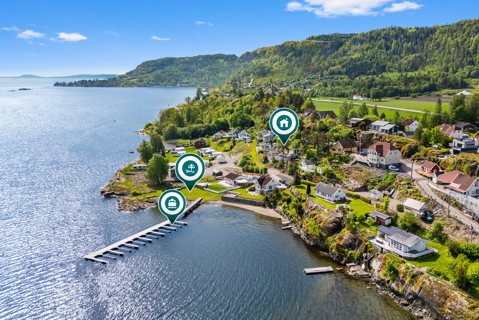 Beliggenheten gir kort vei til både Sande og Holmestrand. Det tar kun ca. 20 minutter til Drammen og ca. 55 min til Oslo. Galleribilde