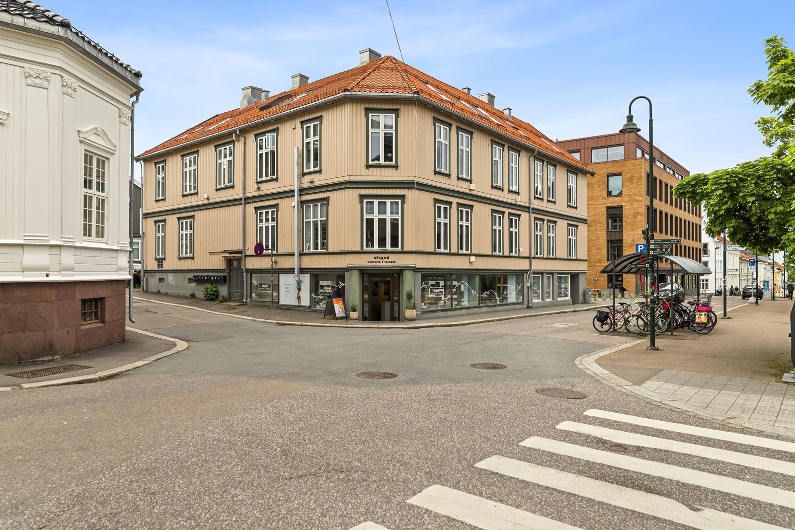 Beliggenheten er særdeles sentral. Galleribilde