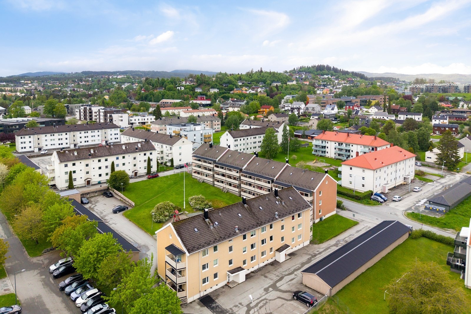 Ta kontakt med megler Olaf E. Rønning på tlf. 478 69 306 om du har spørsmål om boligen eller ønsker privat visningsavtale. Galleribilde